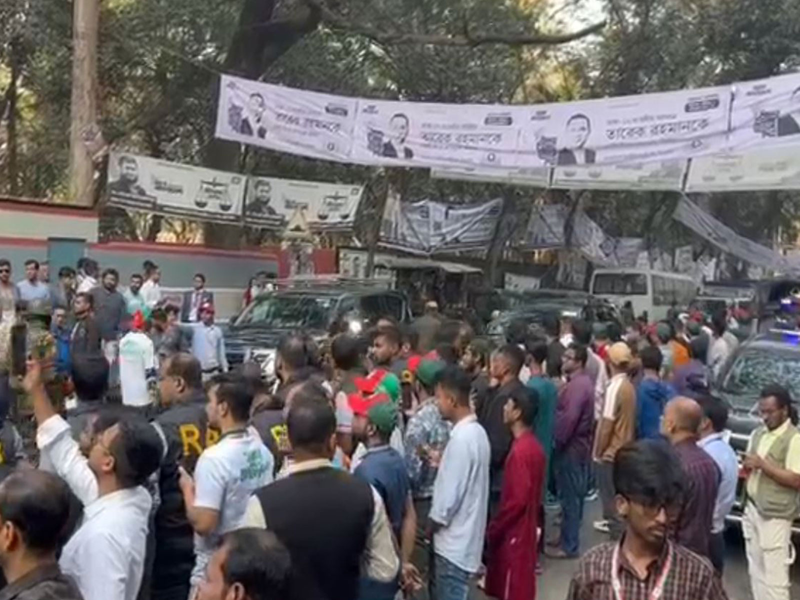 Crowds outside a polling station in Dhaka (Photo/ANI)