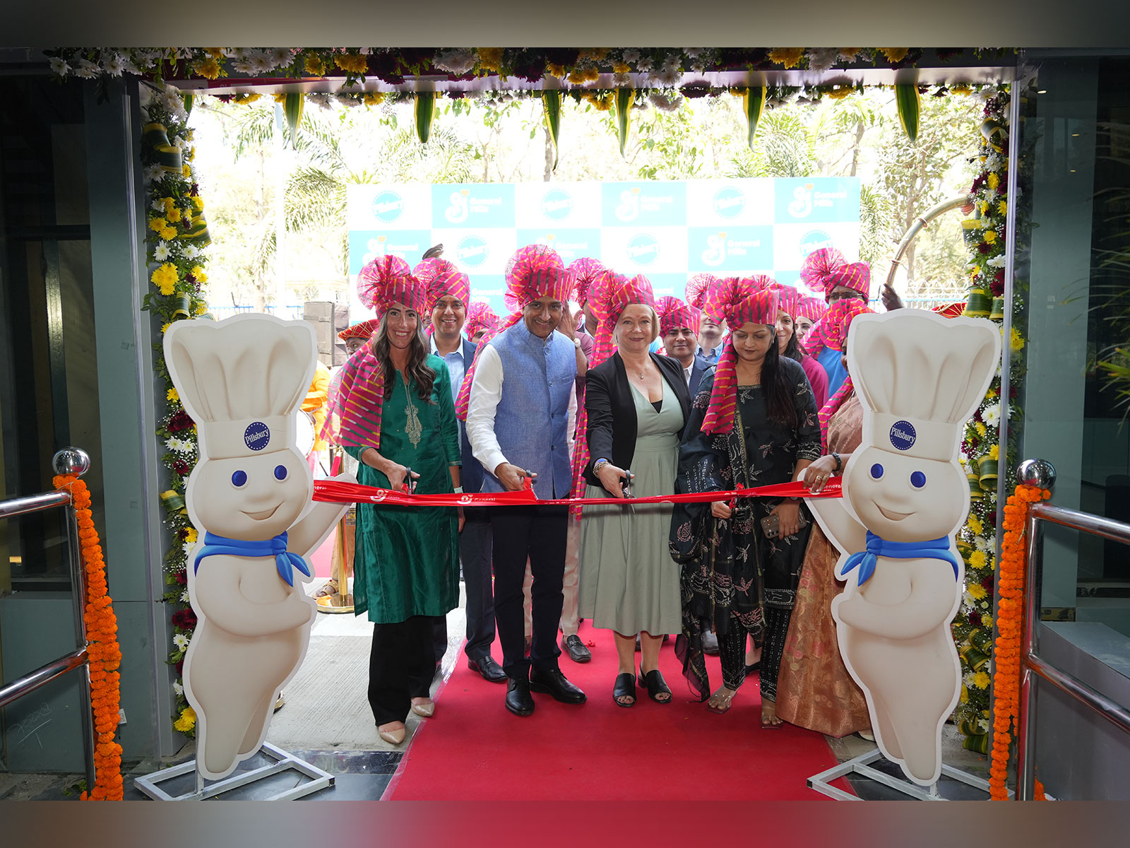 Ms Becky Crane, Mr Shiva Krishnamurthy, and Balki Radhakrishnan inaugurated General Mills’ Nashik Manufacturing Plant – Unit 2, strengthening its India footprint Ms Becky Crane, Mr Shiva Krishnamurthy, and Balki Radhakrishnan inaugurated General Mills’ Nashik Manufacturing Plant – Unit 2, strengthening its India footprint