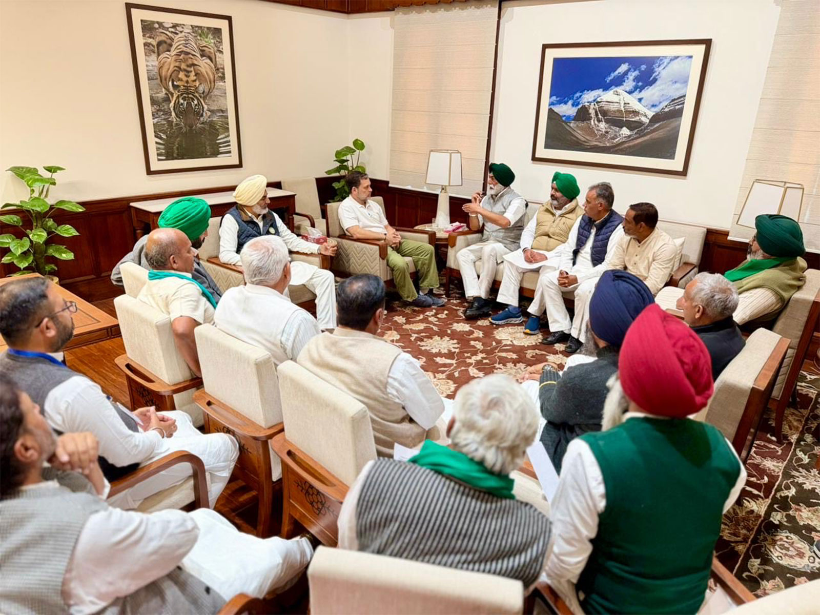 Kisan Unions meet LoP Rahul Gandhi (Photo/ X @SukhpalKhaira)