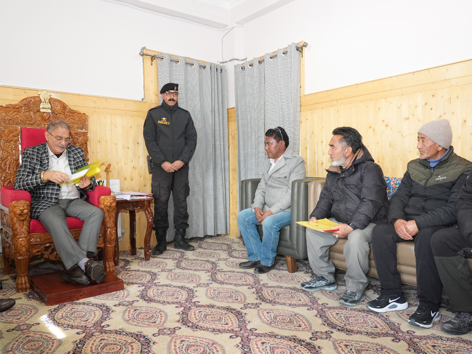A delegation from Chuchot Gongma, led by former Councillor Shri Mirza Hussain, called on Lt Governor. (Photo/X@lg_ladakh)