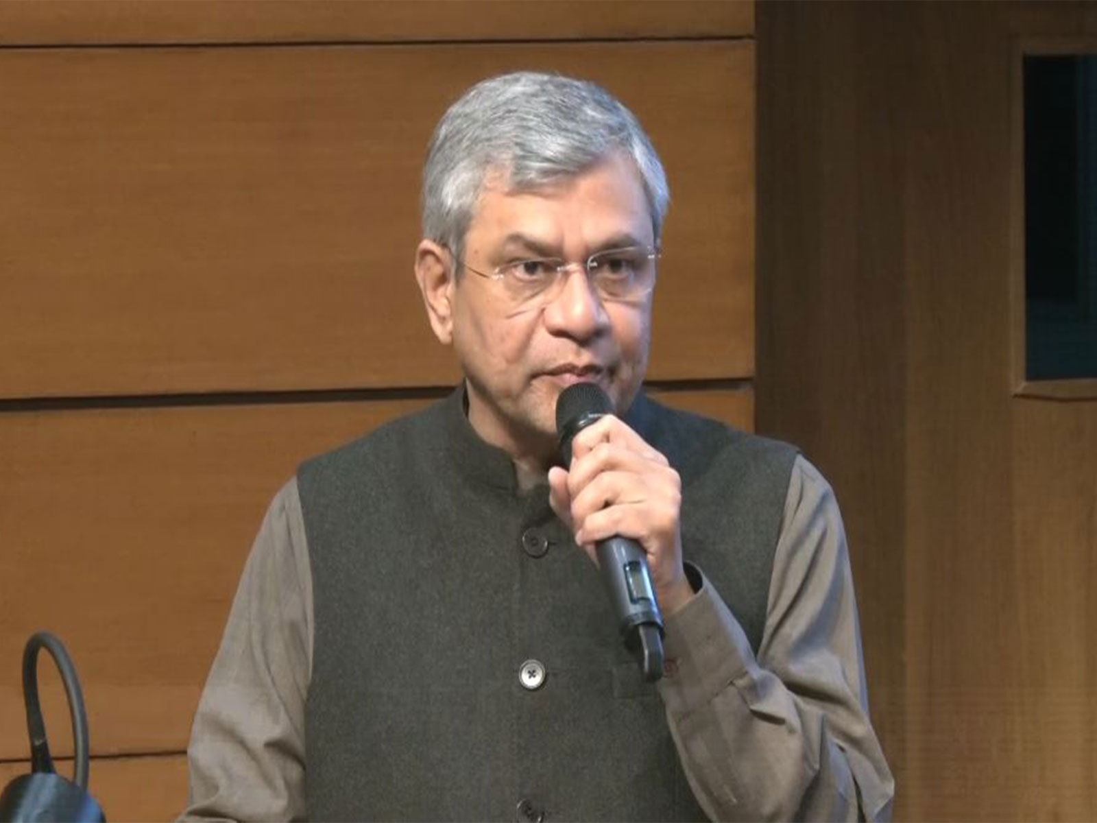 Union Minister Ashwini Vaishnaw (Photo/ANI)