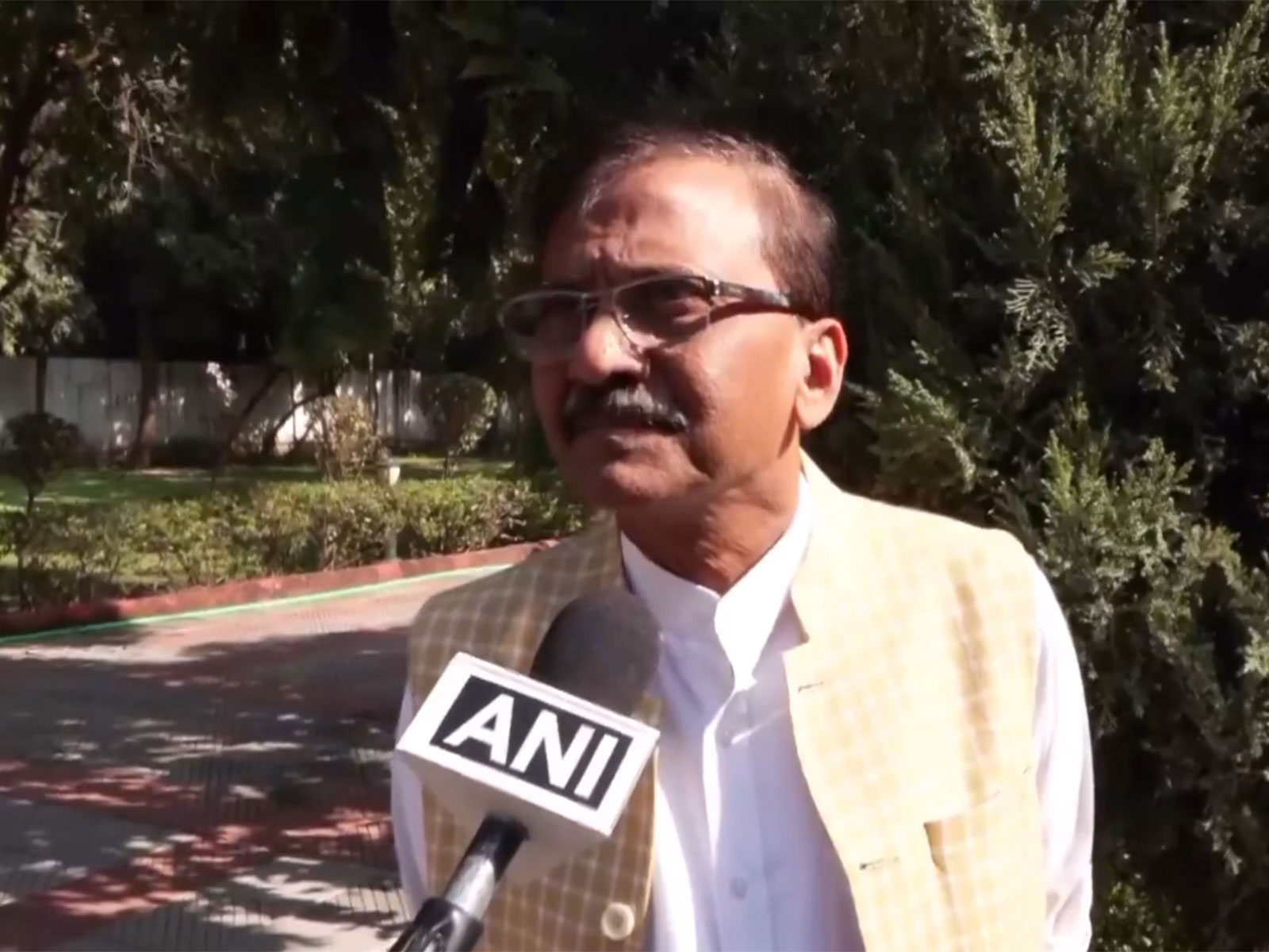 Shiv Sena (UBT) leader Sanjay Raut (Photo/ ANI)