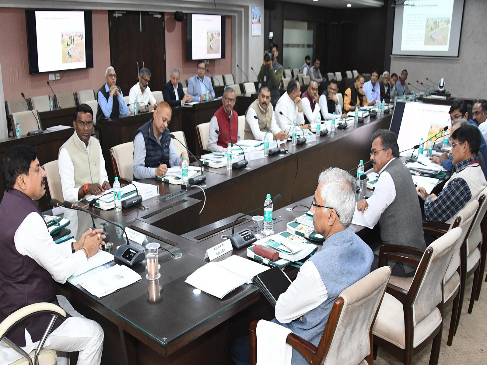 MP CM Mohan Yadav chairs state wildlife board meeting (Photo/DPR)