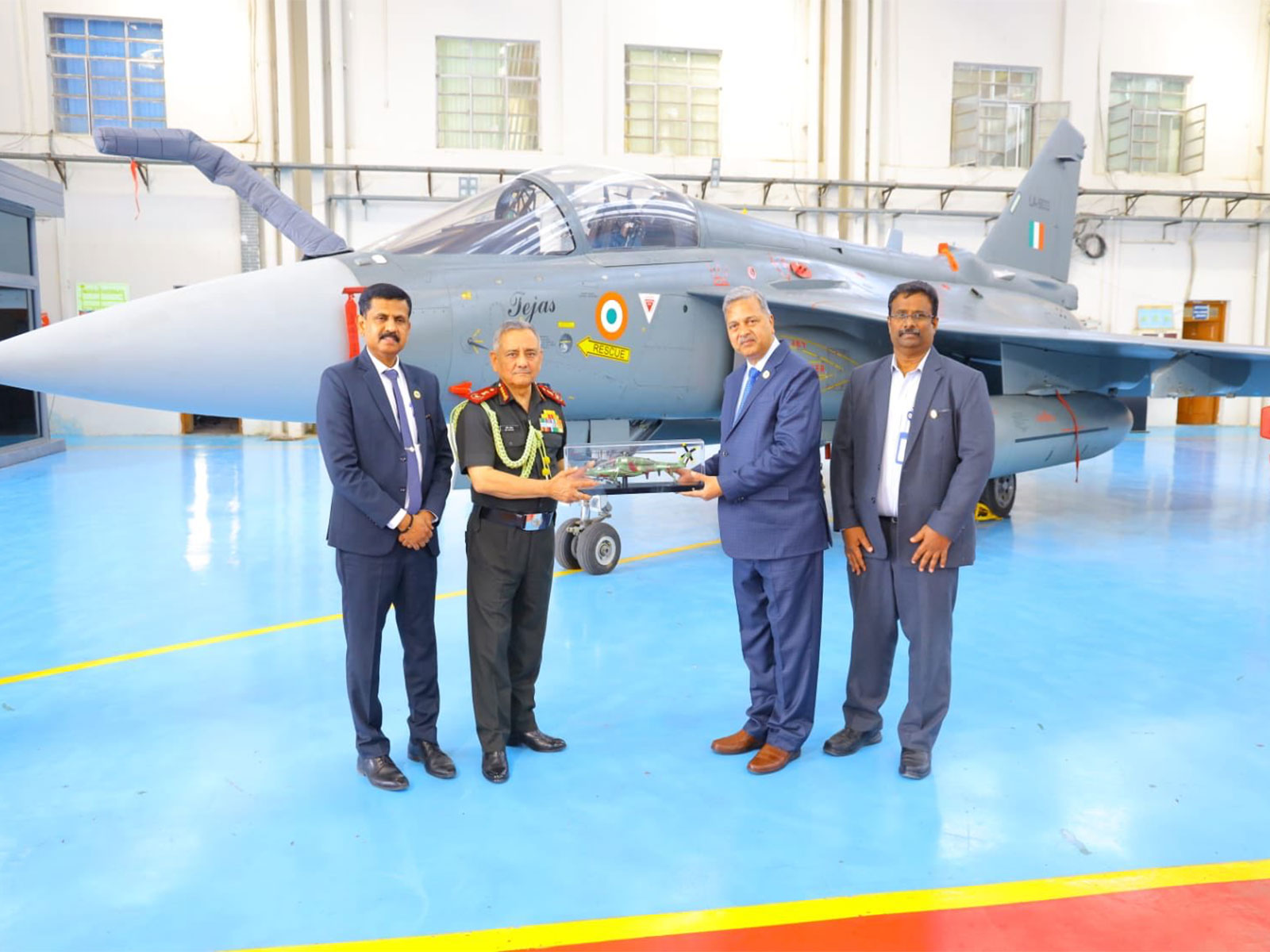 CDS Gen Anil Chauhan visits HAL Bengaluru (Photo/X@HQ_IDS_India)