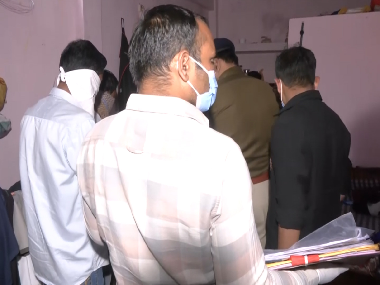 
    Indore MBA student murder case: Police recreate crime scene
    