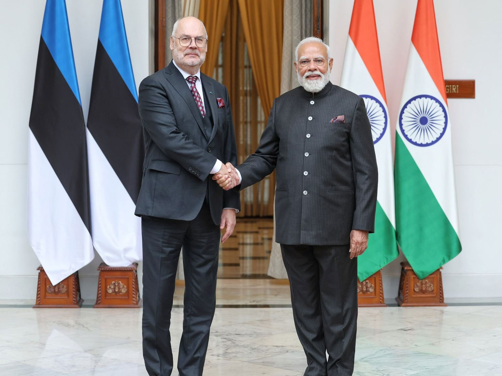Estonia President Alar Karis with Prime Minister Narendra Modi (Photo: X@narendramodi)
