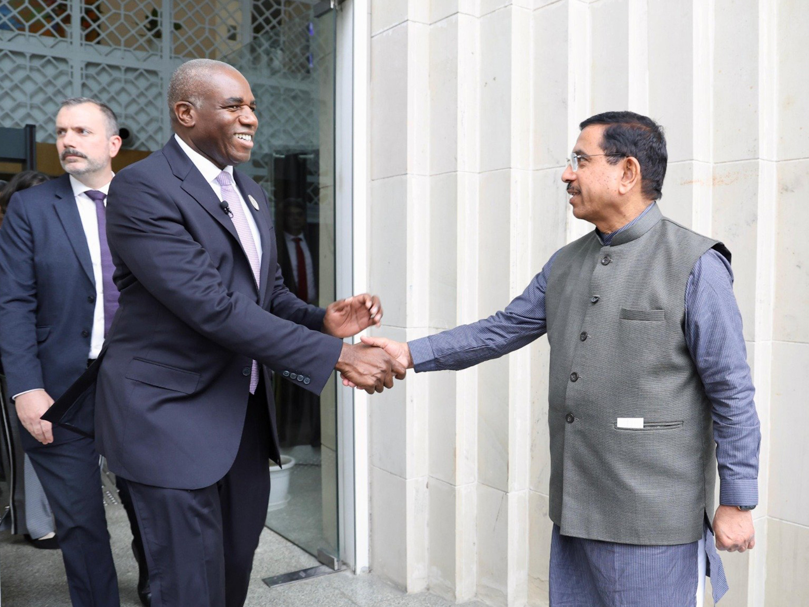 Union Minister Pralhad Joshi with UK Deputy PM David Lammy (Photo/@JoshiPralhad)