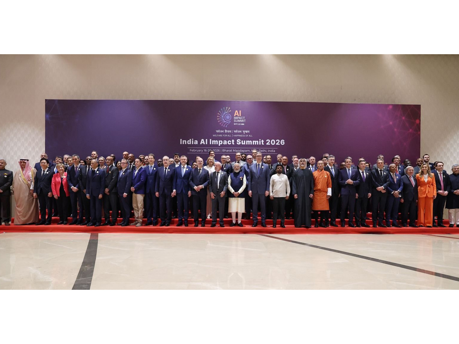 Family Photo at India AI Impact Summit (Photo/X@narendramodi)