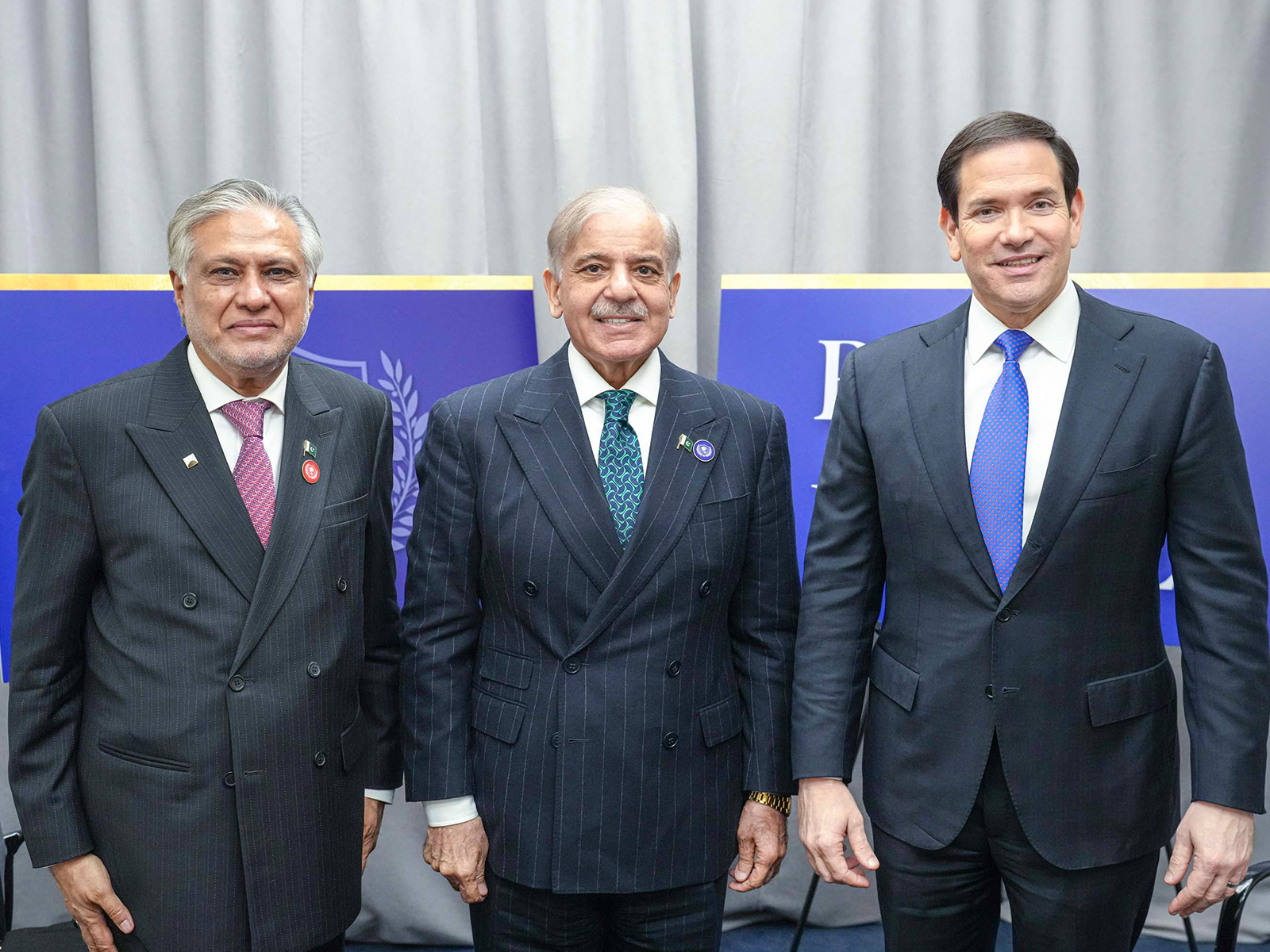 Pakistan Deputy PM Ishaq Dar (left), Pakistan PM Shehbaz Sharif (centre), US ecretary of State Marco Rubio (right) (Photo/X@SecRubio)