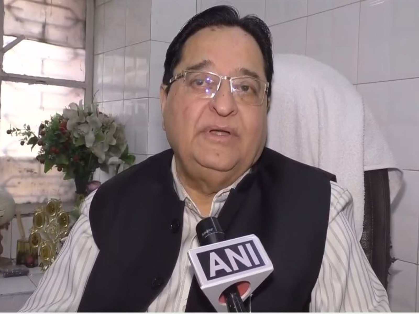 Samajwadi Party leader ST Hasan (Photo/ANI)