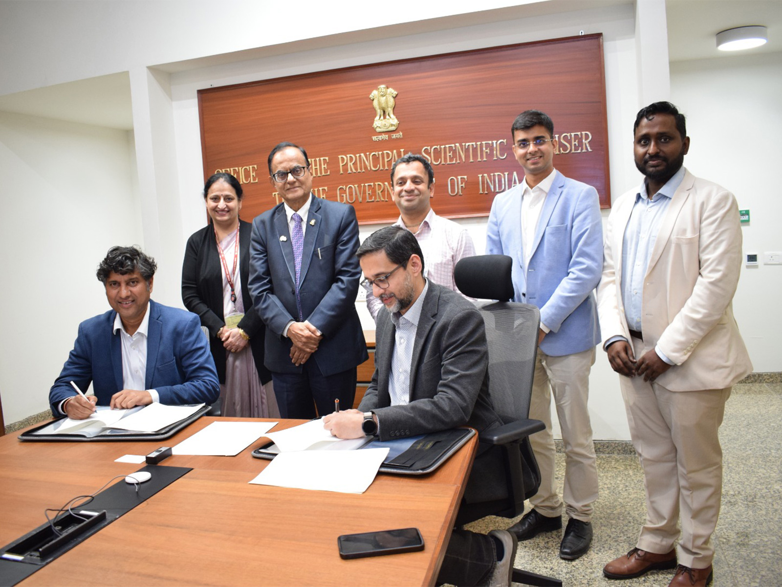 Signing of MoU between BharatGen and Sampige Semiconductors for AI chipset development. (Photo/ANI Internal) Signing of MoU between BharatGen and Sampige Semiconductors for AI chipset development. (Photo/ANI Internal)