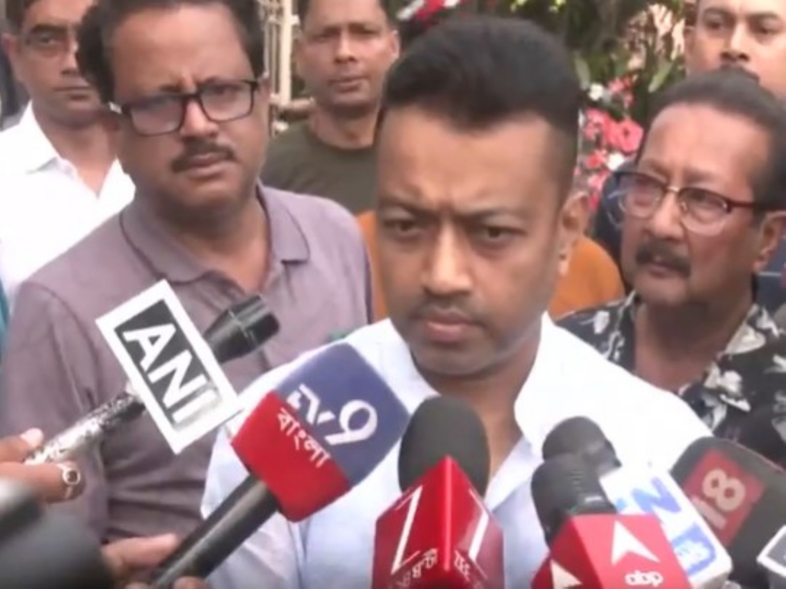 Trinamool Congress (TMC) leader Subhranshu Roy and Mukul Roy's son (Photo/ANI)