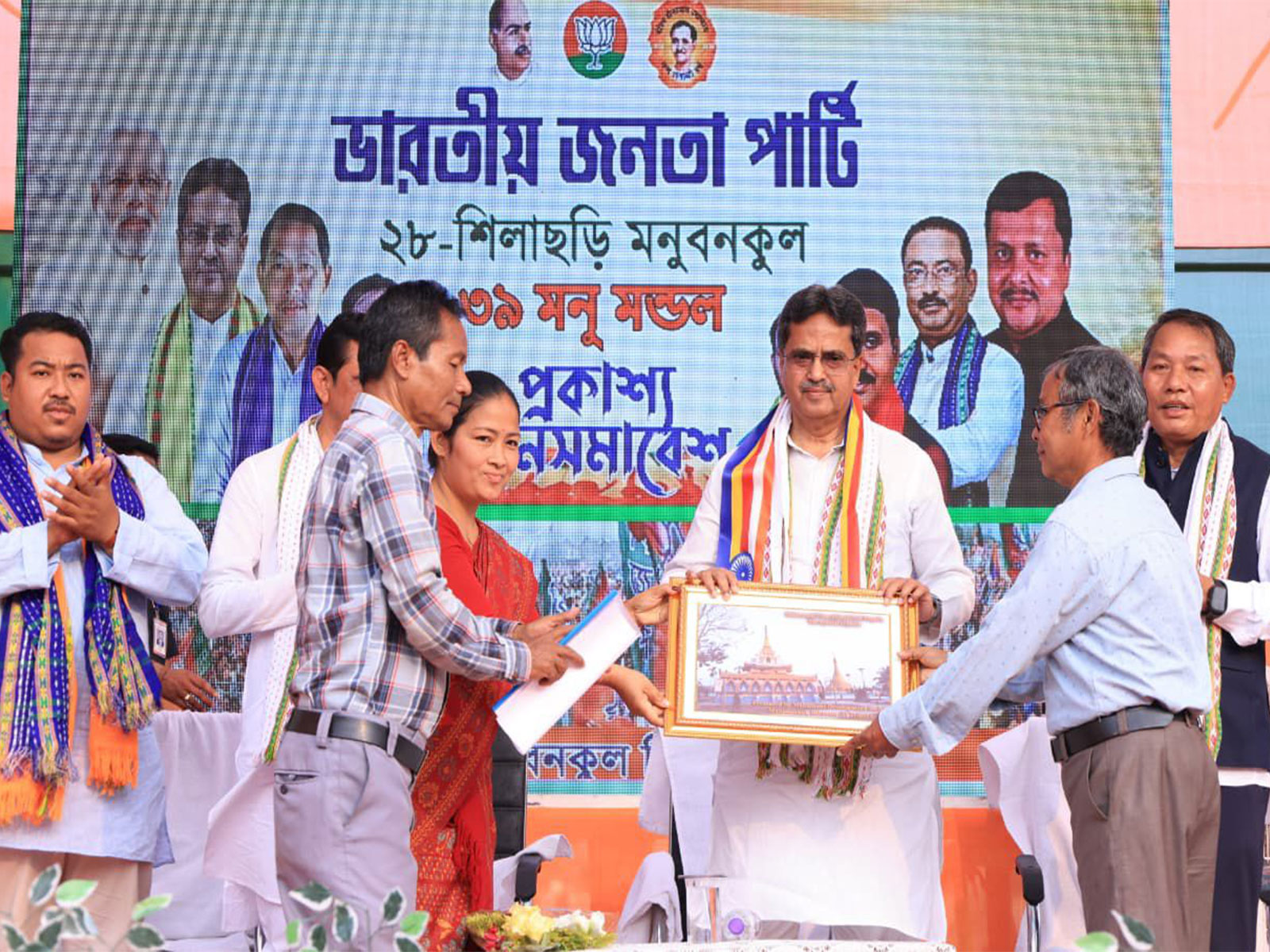 
    State government is working with single agenda: Tripura CM
    