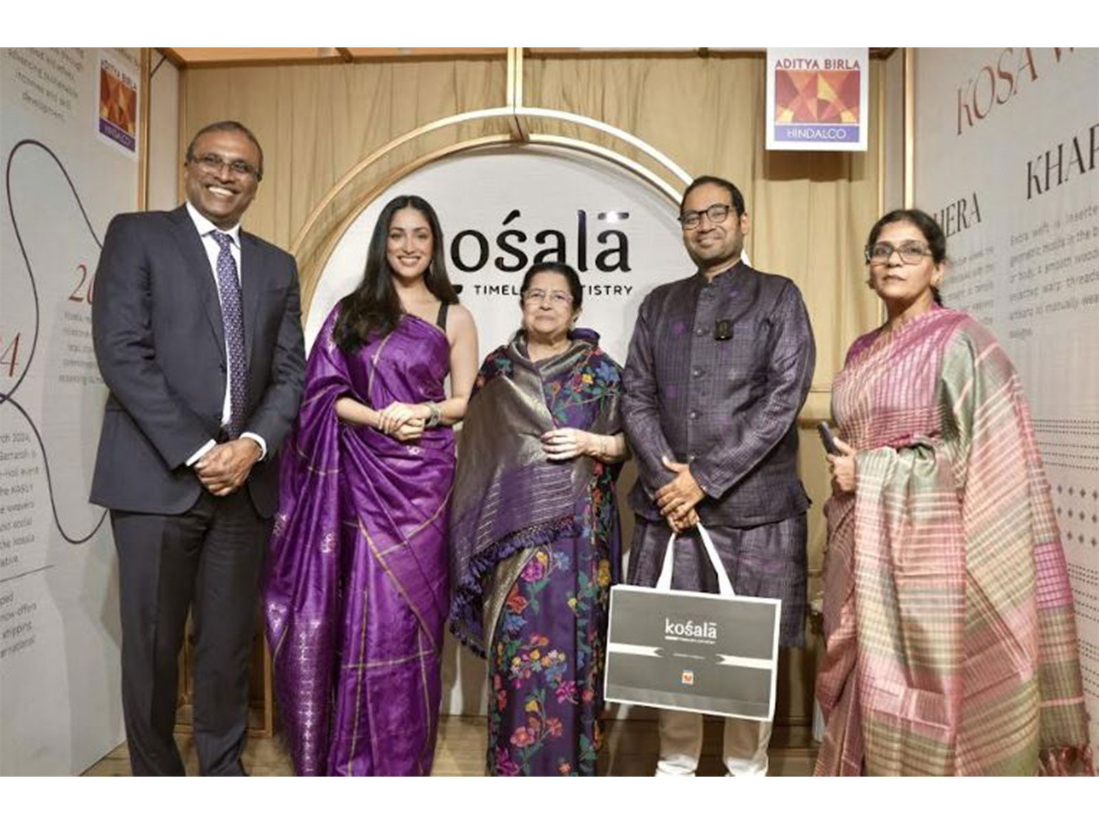 L–R: Satish Pai, Yami Gautam Dhar, Rajashree Birla, Saurabh Khedekar & Neeta Shah at the Kosala Boutique inauguration, Delhi