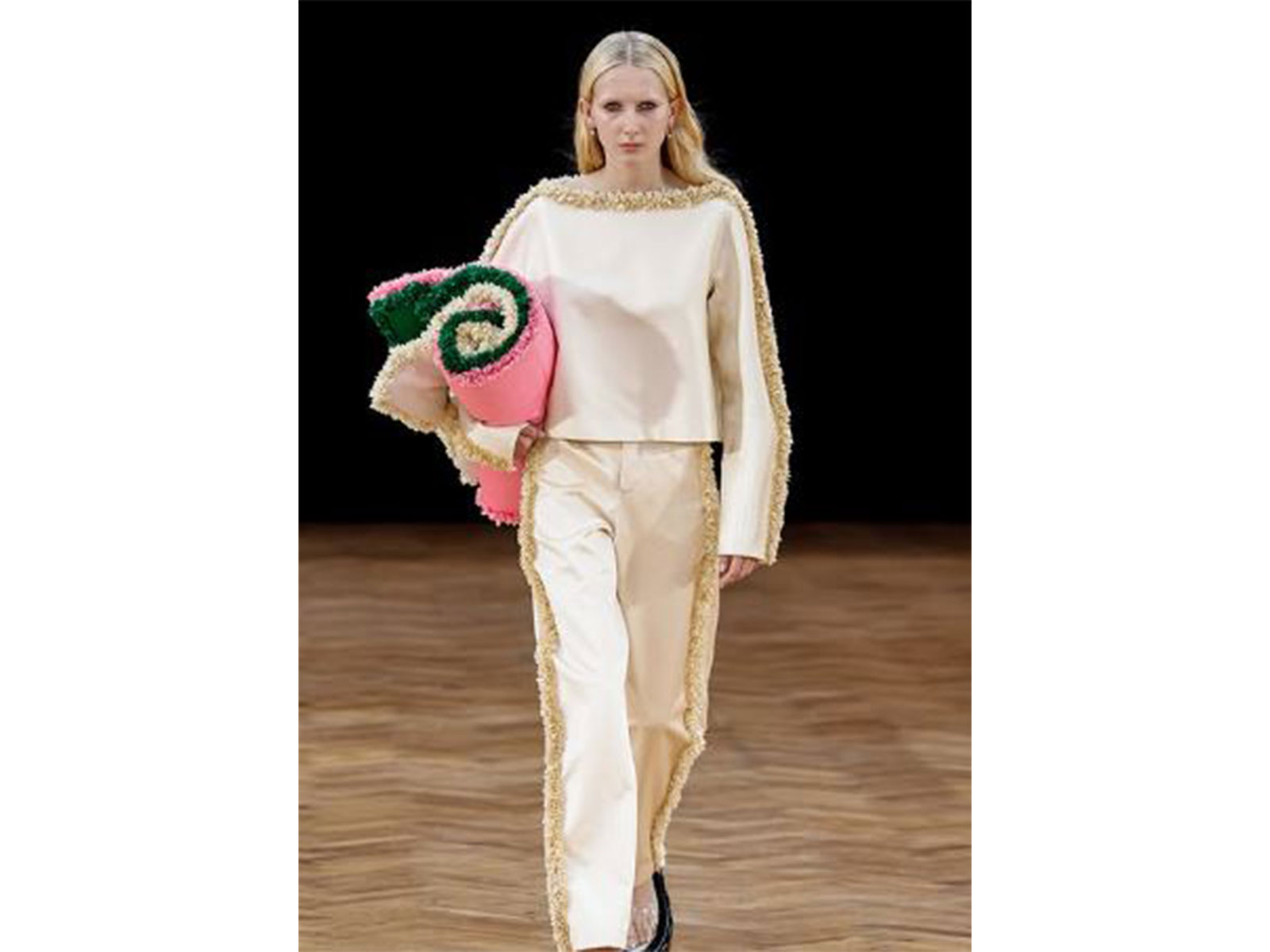 Raw Mango collection at LFW (Image source: Instagram handle of LFW) Raw Mango collection at LFW (Image source: Instagram handle of LFW)