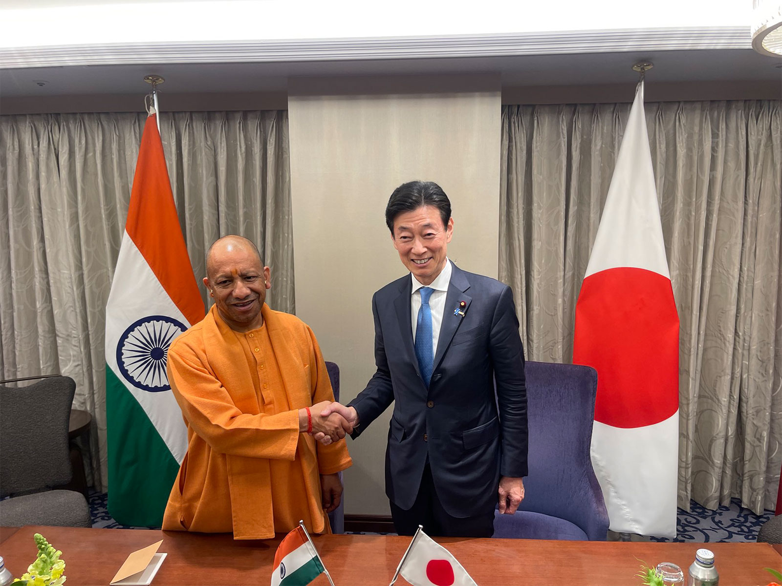 Uttar Pradesh Chief Minister Yogi Adityanath with Nishimura Yasutoshi, Former Minister of Economy, Trade and Industry (Photo: X@myogiadityanath)