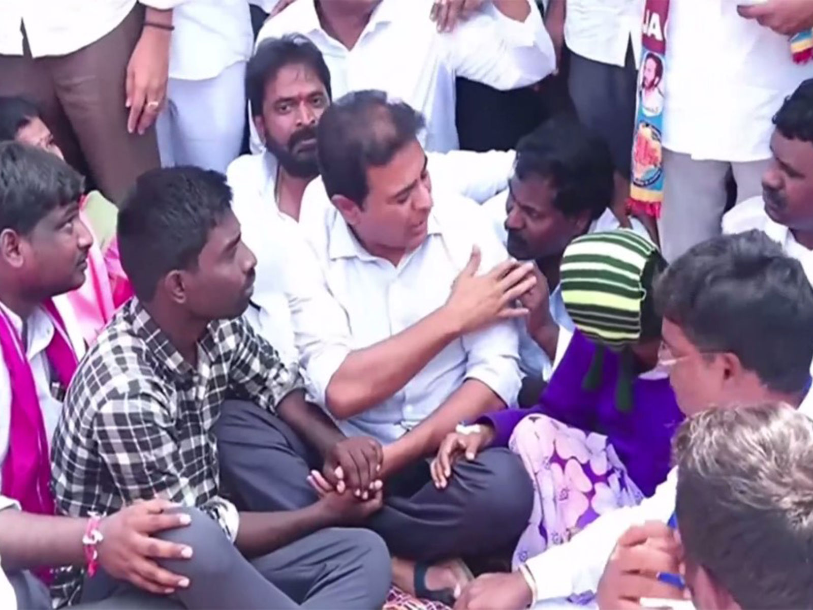 BRS Working President KTR meets family of Kummera child death incident (Photo/ANI)