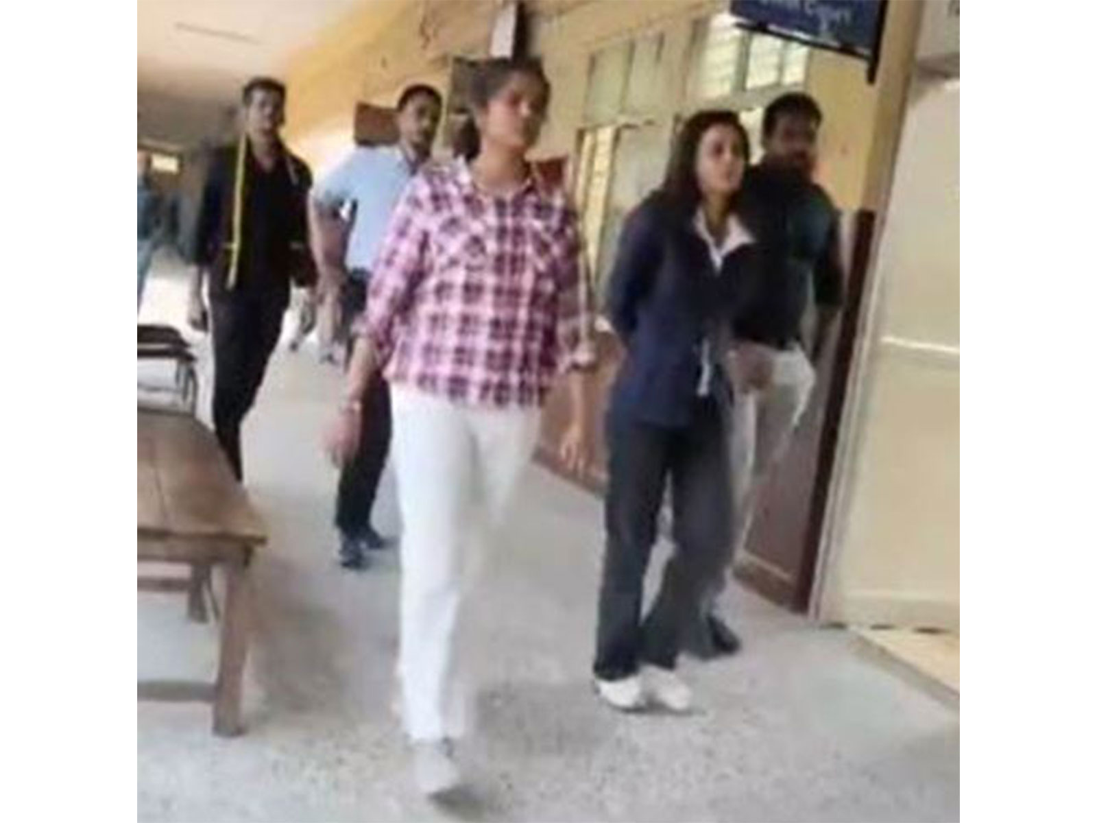 Actress Ranya Rao (centre) (File photo/ANI)