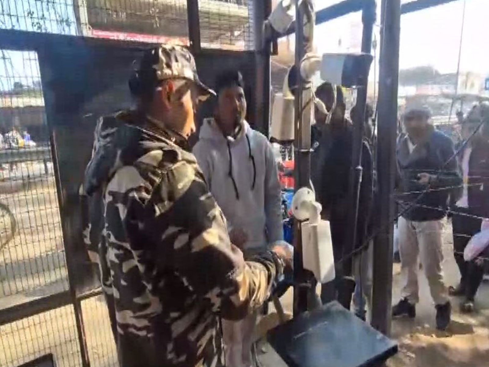 SSB personnel performing frisking, checking at Rupaidiha checkpost along India–Nepal border in Uttar Pradesh's Bahraich (File Photo/ANI)