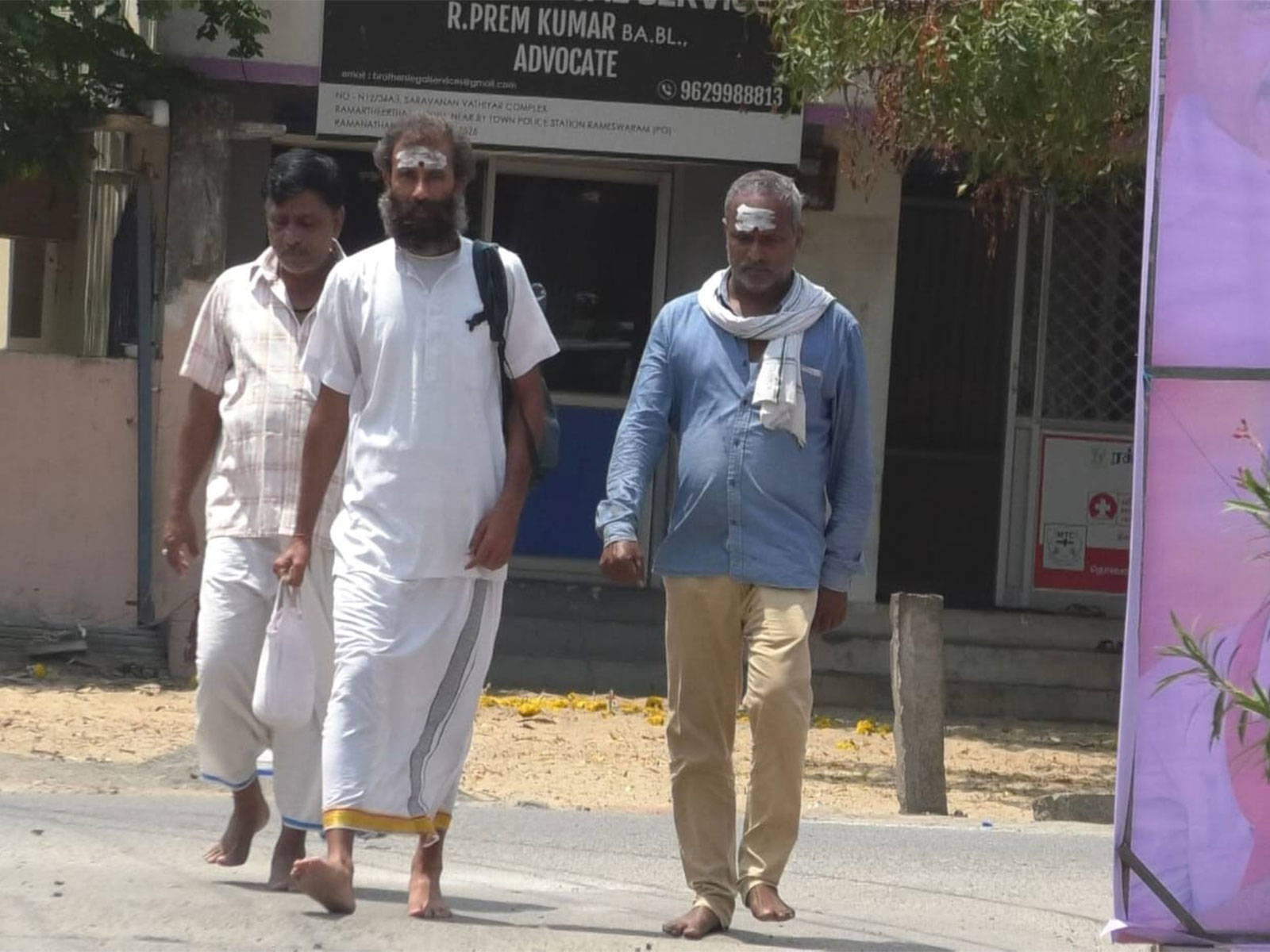 Robin Singh reached Rameswaram after completion of 3375.35 km water awareness yatra (Photo/ANI)