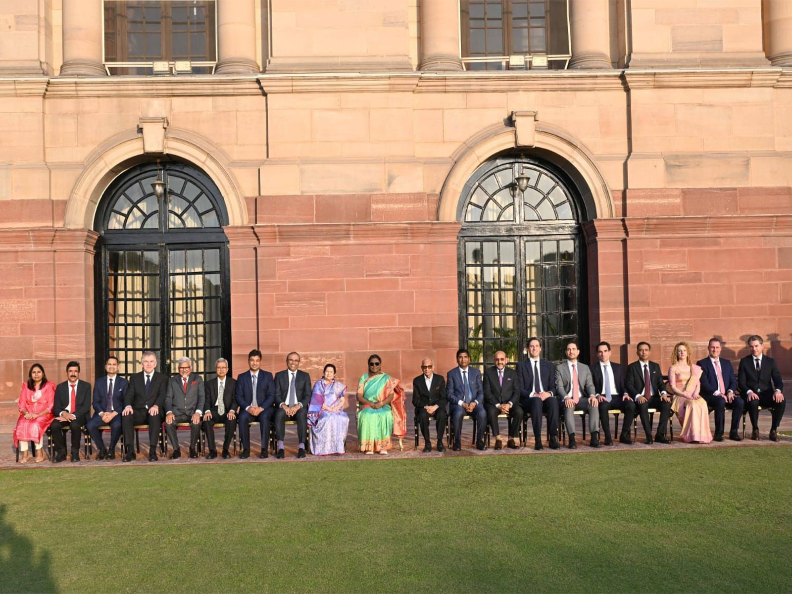 A high-level delegation of industry leaders from India, the United Kingdom, and Europe met the Hon’ble President of India, Droupadi Murmu, at Rashtrapati Bhavan