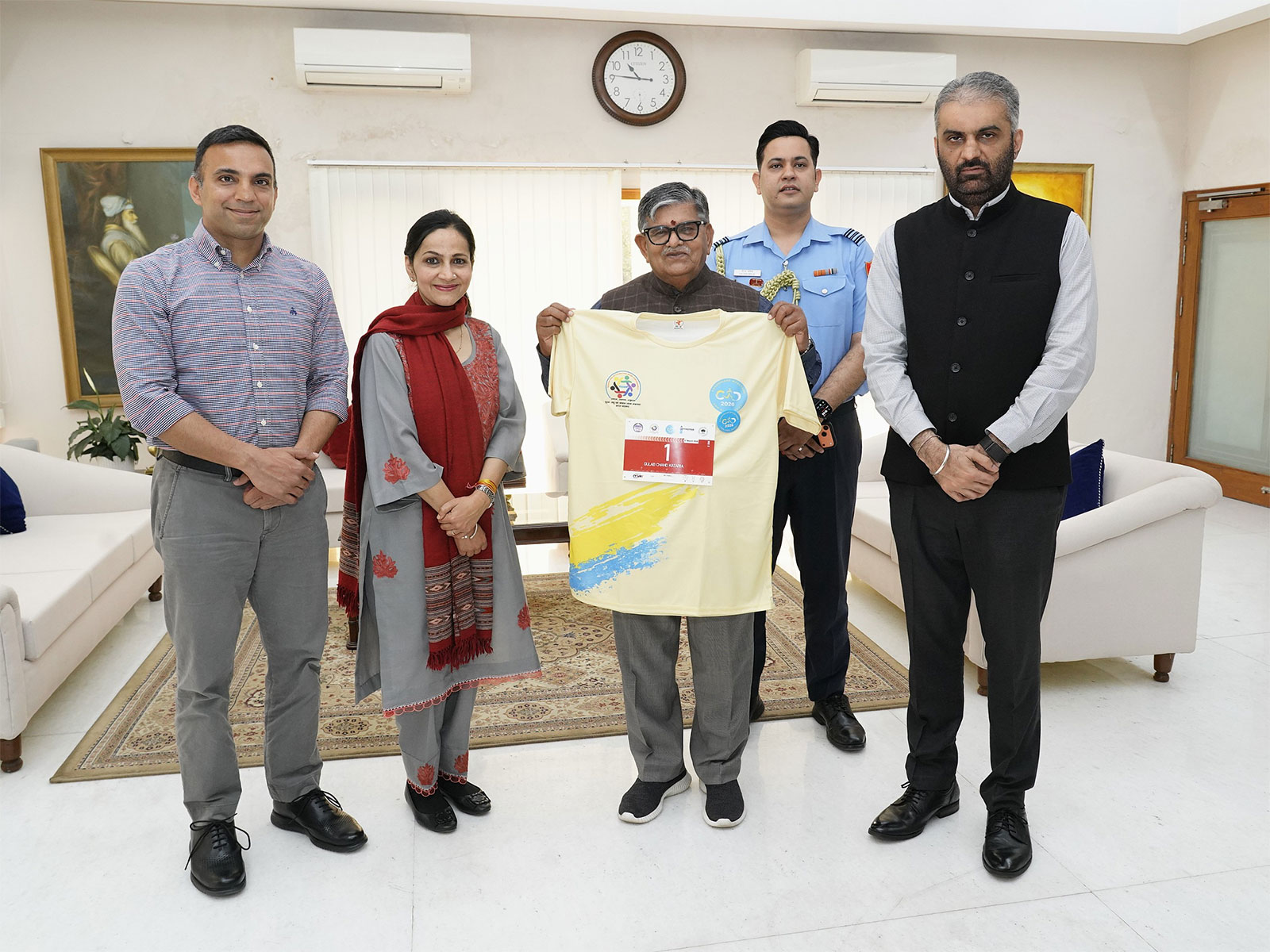 Punjab Governor Gulab Chand Kataria receives t-shirt for 1st Chandigarh Intl Marathon (Photo: DPR Chandigarh)