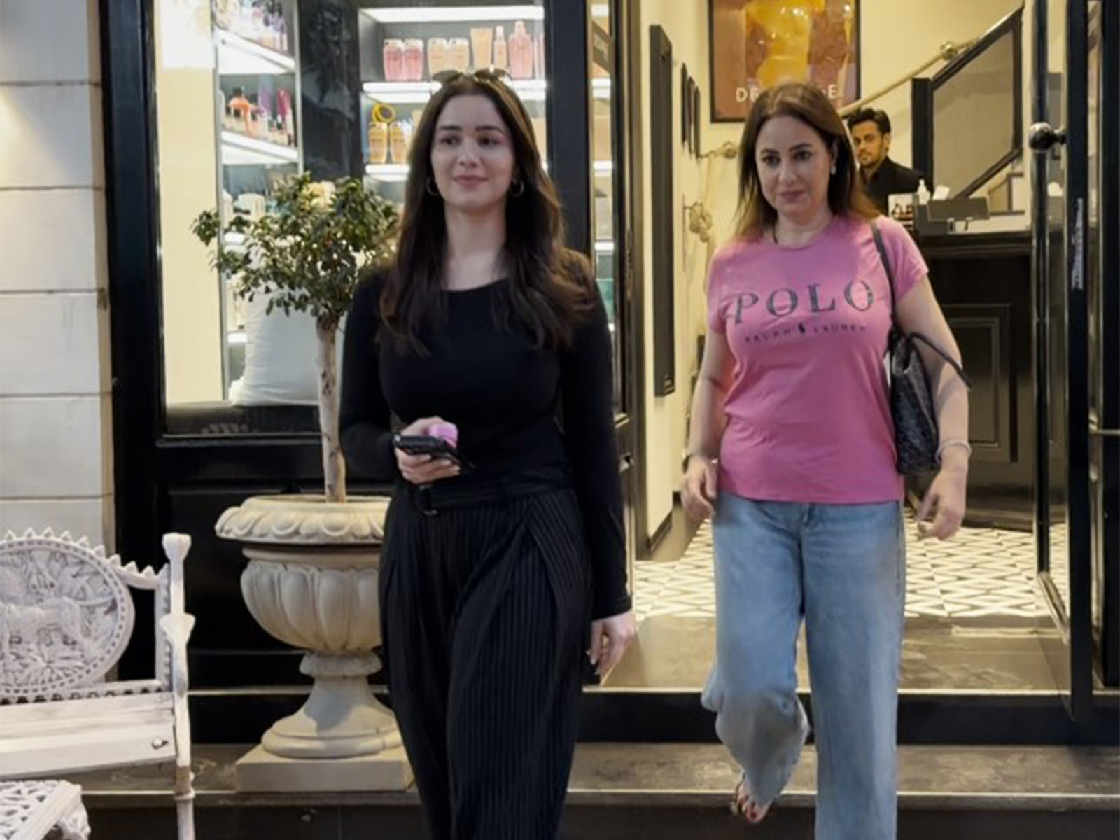 Anjali and Sara Tendulkar (Image source: ANI)