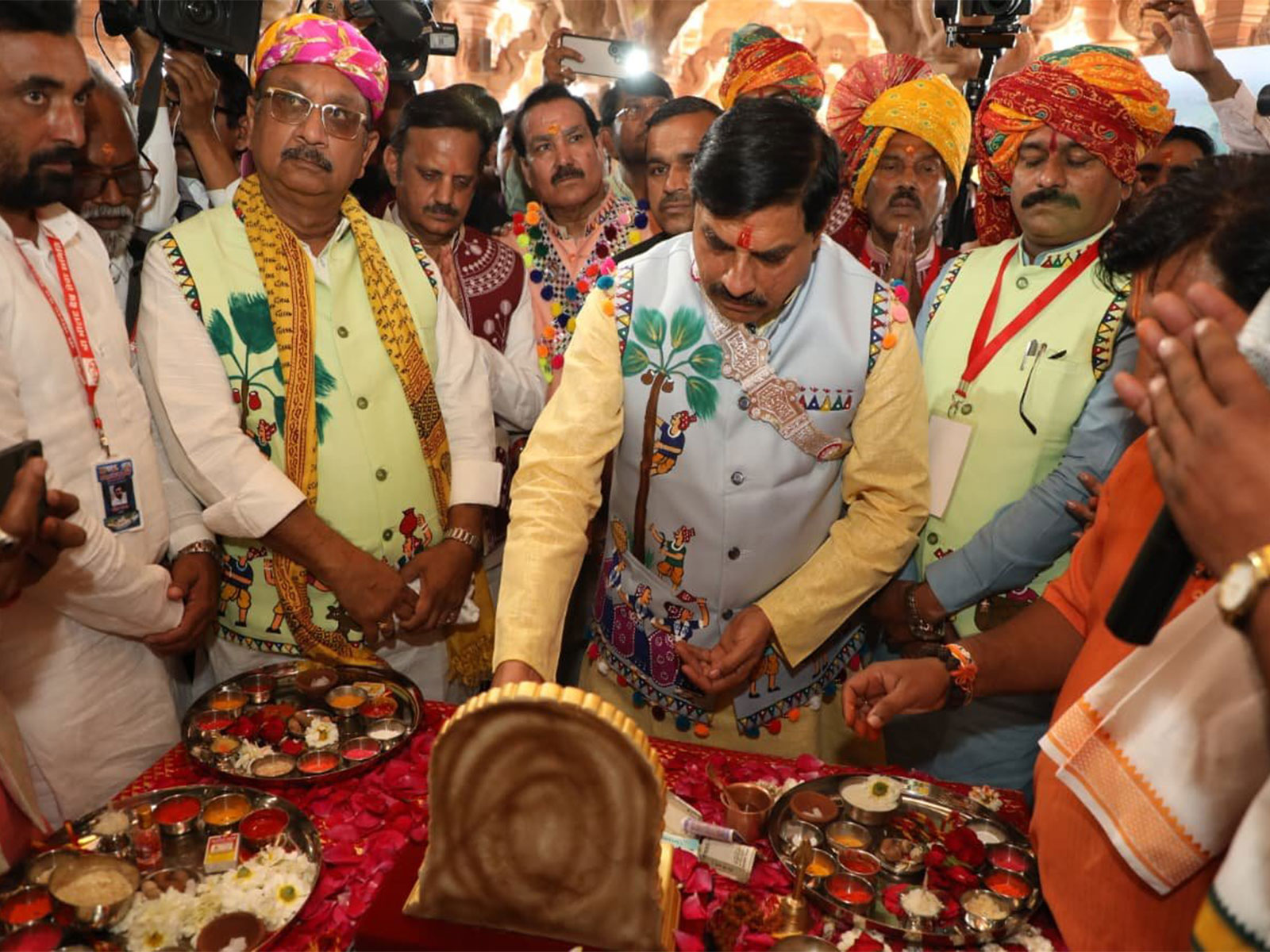 Madhya Pradesh CM, ministers offer prayers at Bhilat Dev temple
