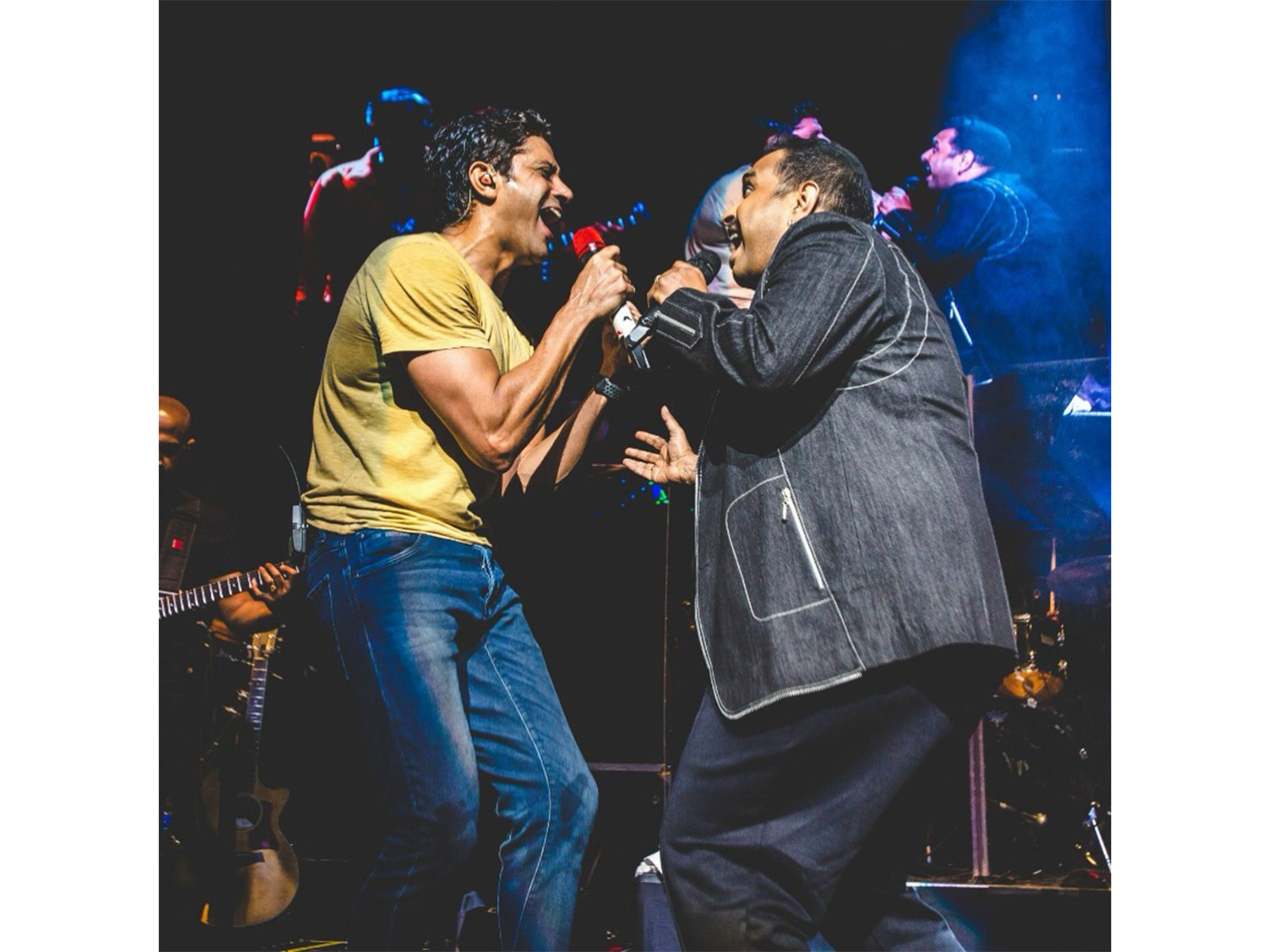 Farhan Akhtar wishes Shankar Mahadevan (Photo/Instagram@faroutakhtar) Farhan Akhtar wishes Shankar Mahadevan (Photo/Instagram@faroutakhtar)