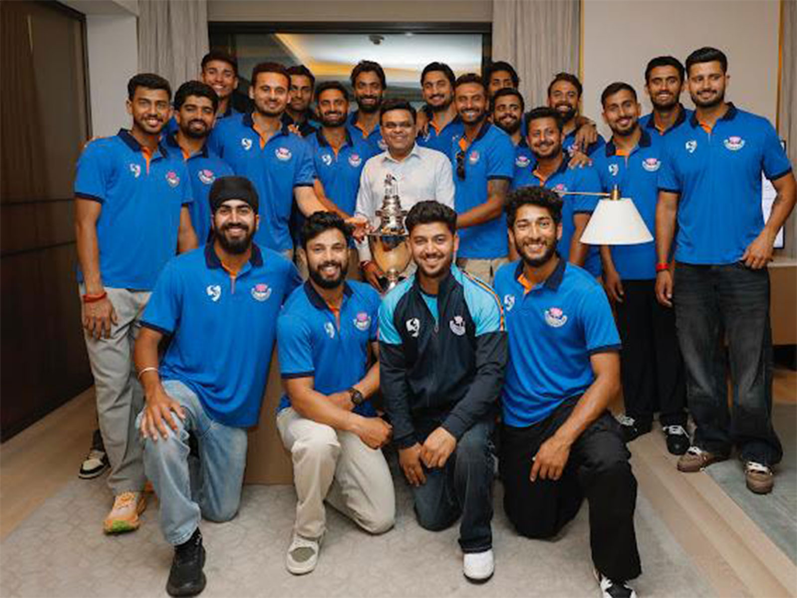 Jammu and Kashmir Ranji team with ICC Chairman Jay Shah (Photo: X/@BCCI)