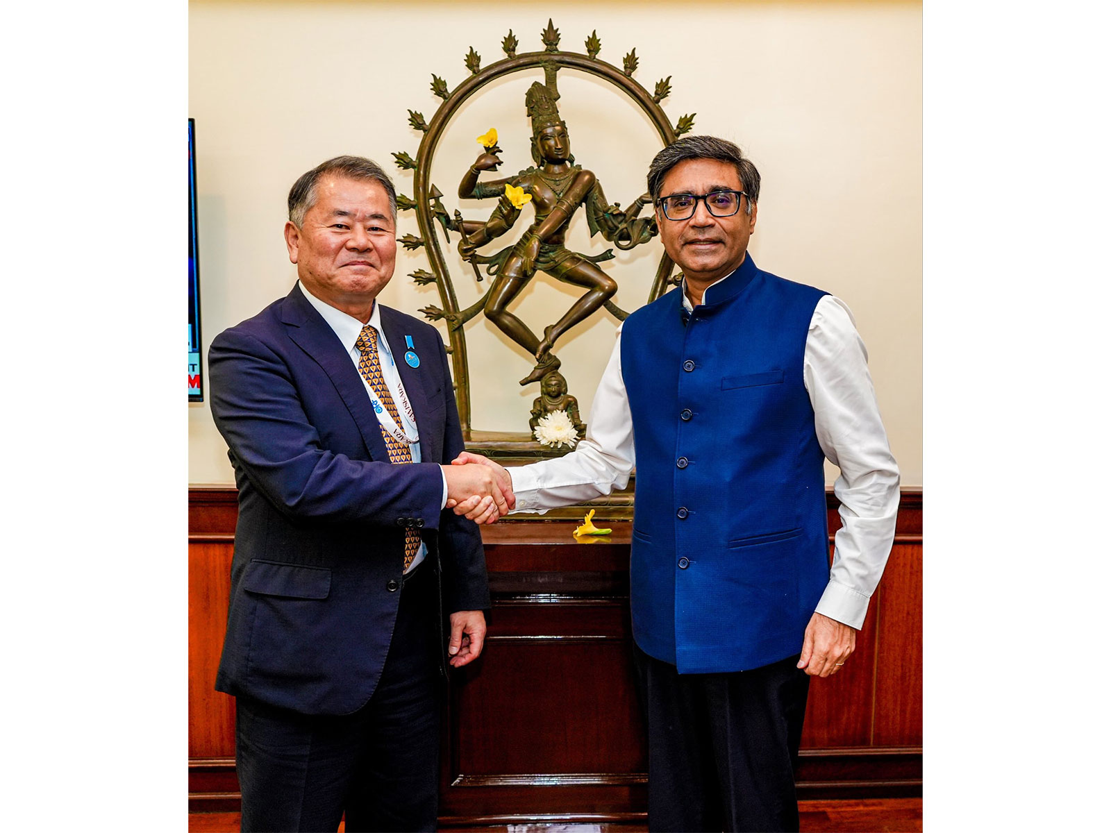 Foreign Secretary Vikram Misri with Special Advisor to Japanese PM Sadamasa Oue (Photo/@MEAIndia) Foreign Secretary Vikram Misri with Special Advisor to Japanese PM Sadamasa Oue (Photo/@MEAIndia)