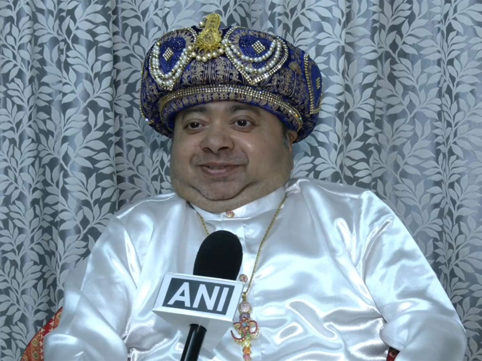 Actor-Director Omguru (Photo/ANI)