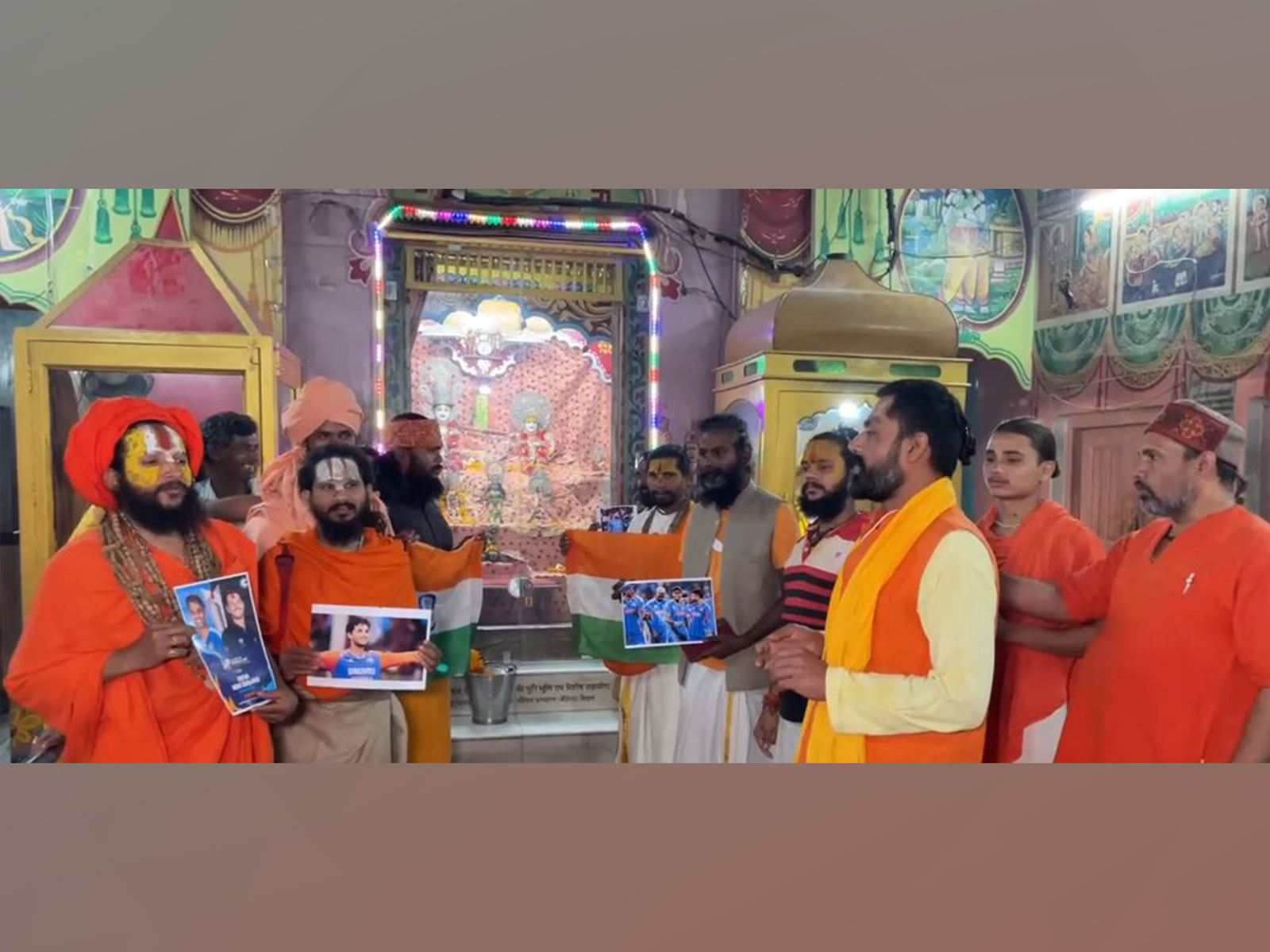 
    T20 WC Final: Saints in Ayodhya offer special prayers for India
    