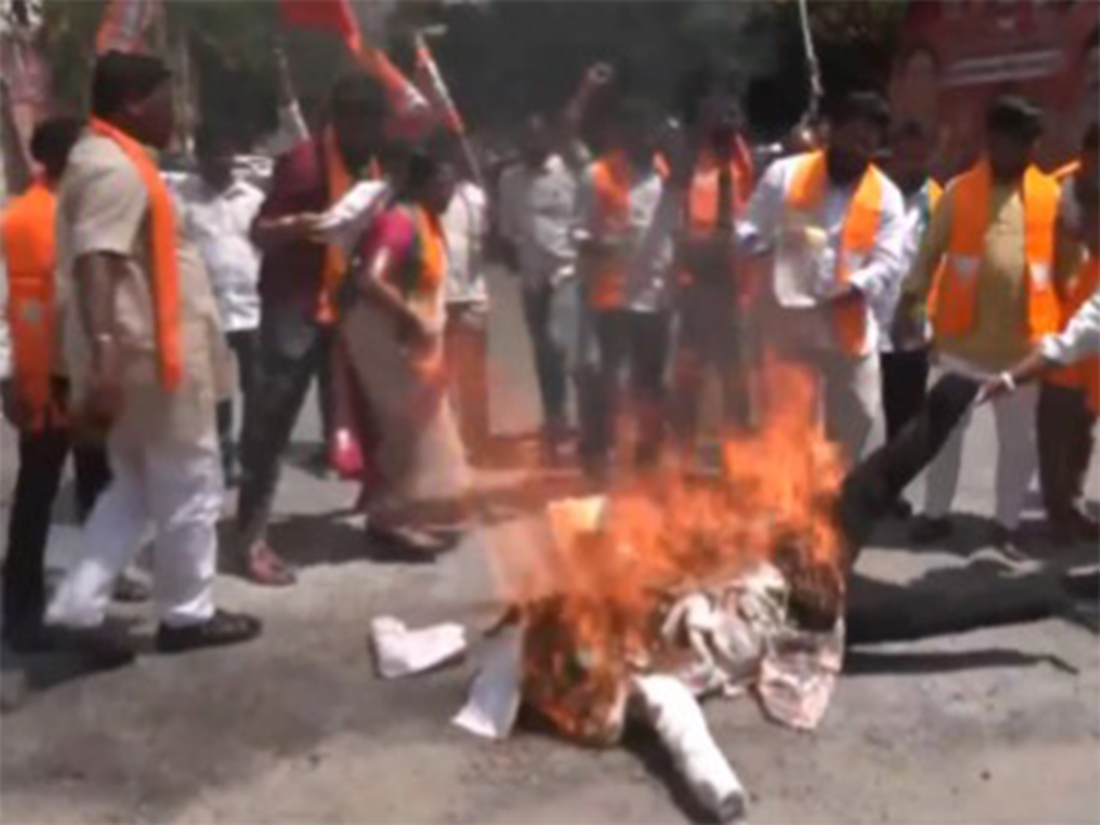 Telangana ST Morcha stages protest against Mamata Banerjee (Photo/ANI)