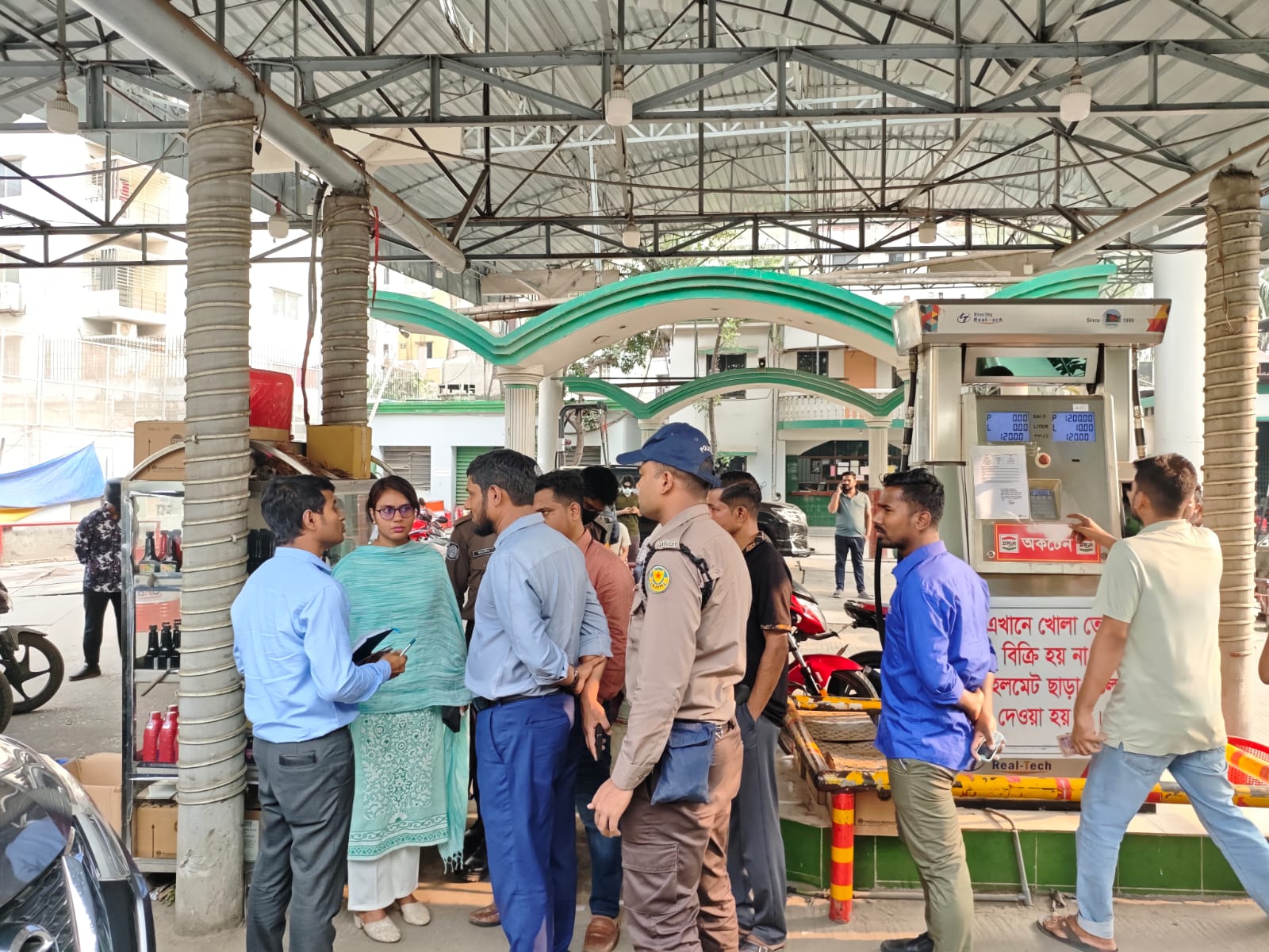 Petrol pumps in Bangladesh (Photo/Bangladesh Energy Ministry press release)