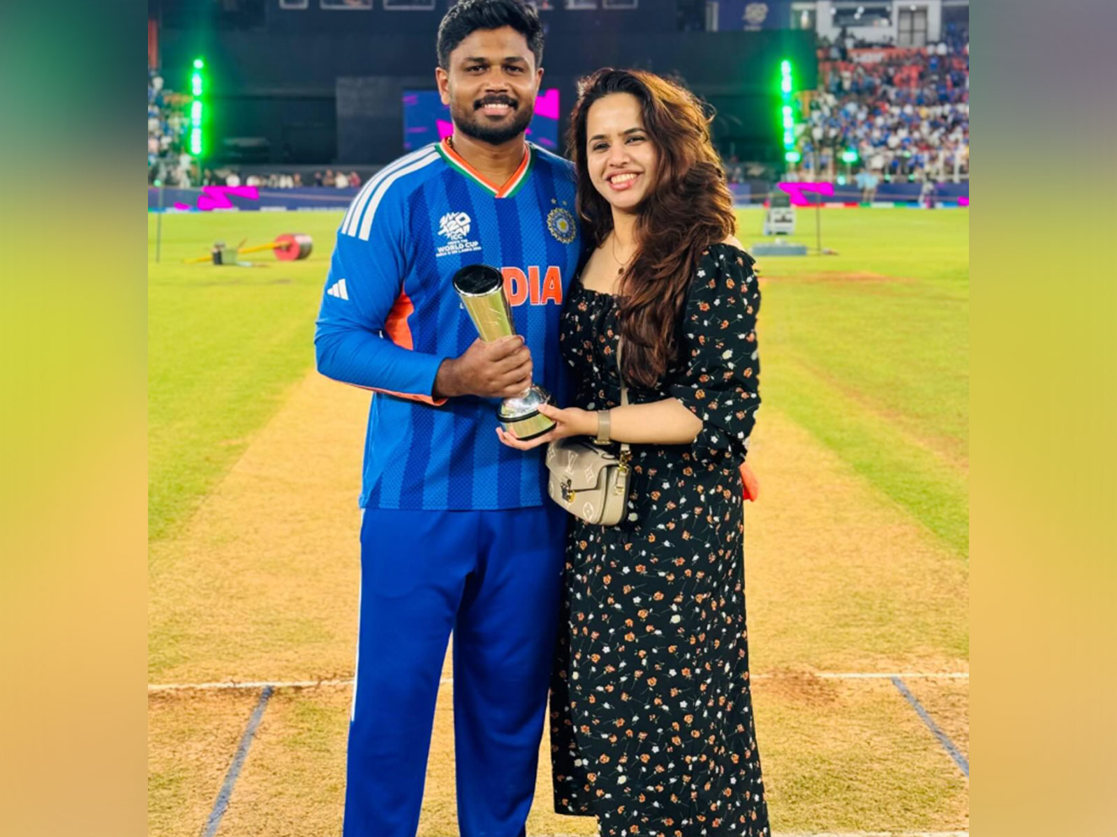 Sanju Samson with his wife Charulatha  (Photo credit/ Instagram/imsanjusamsonstagram)