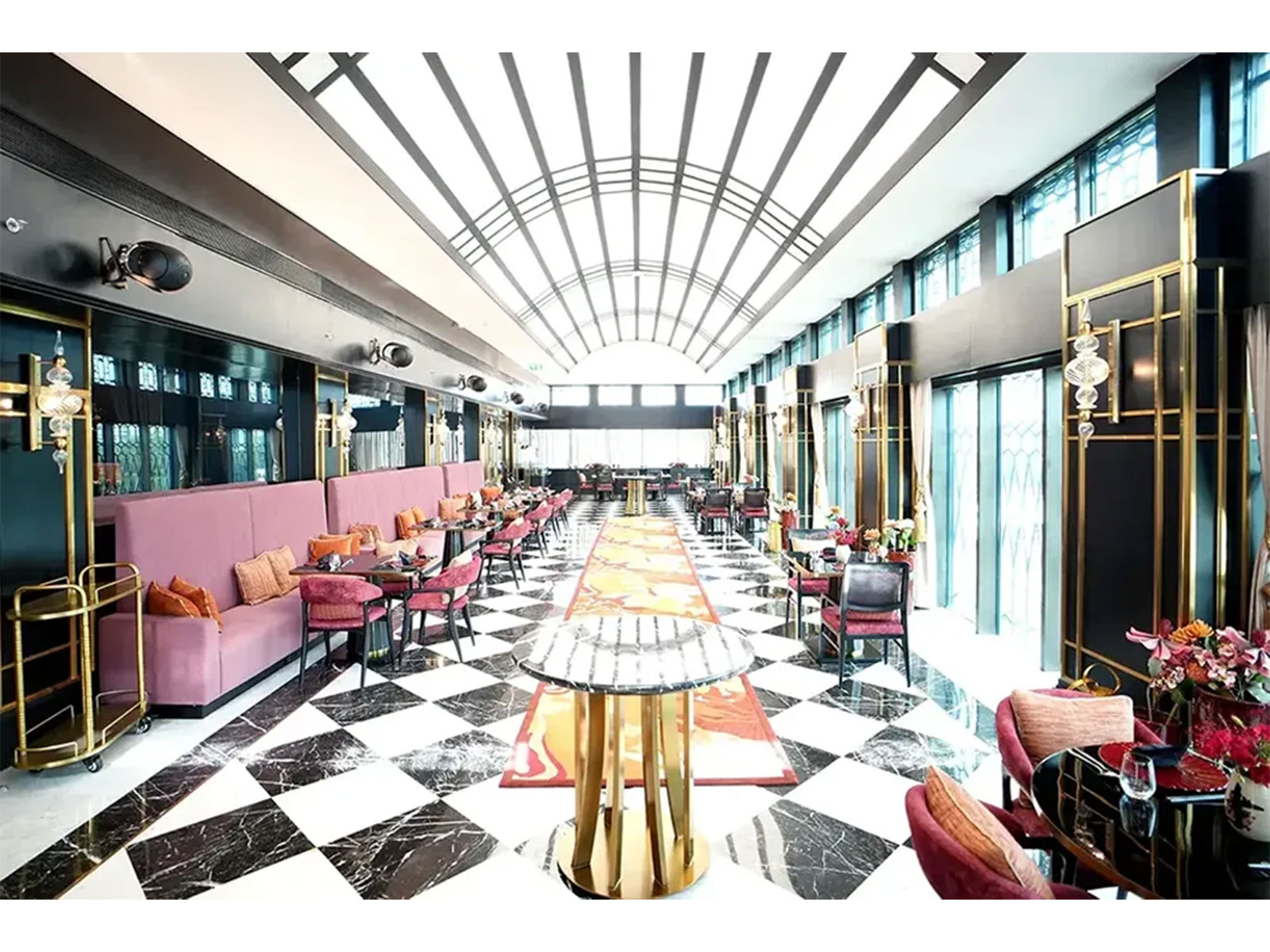 Premium audio, seamless collaboration and intelligent safety, all quietly powering a world-class hospitality experience Premium audio, seamless collaboration and intelligent safety, all quietly powering a world-class hospitality experience