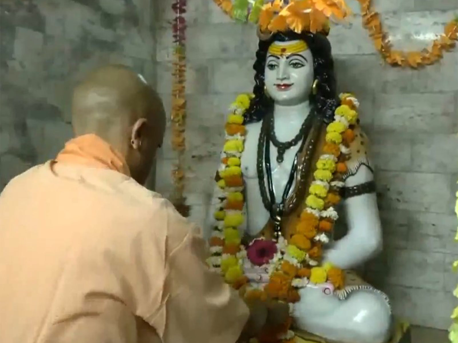 UP CM Yogi Adityanath offers prayer at Maa Pateshwari temple (Photo/ANI)