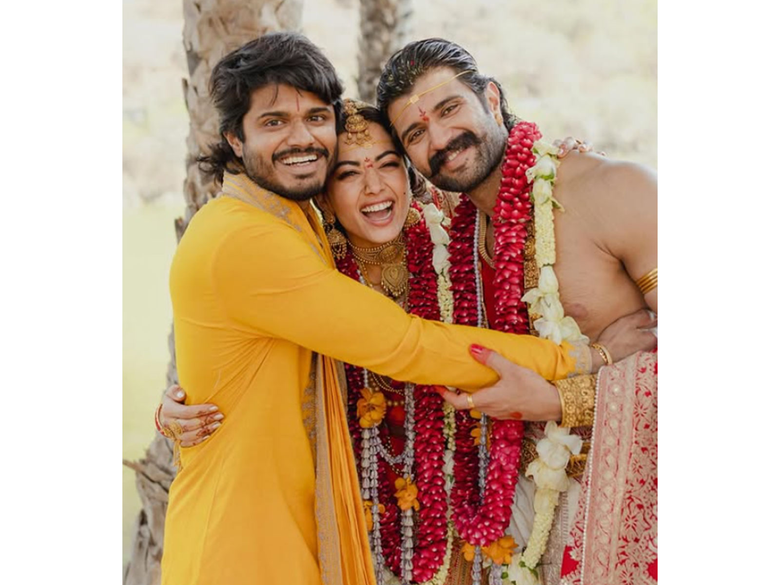 Anand Deverakonda, Rashmika Mandanna, Vijay Deverakonda (Photo/Instagram/@ananddeverakonda)