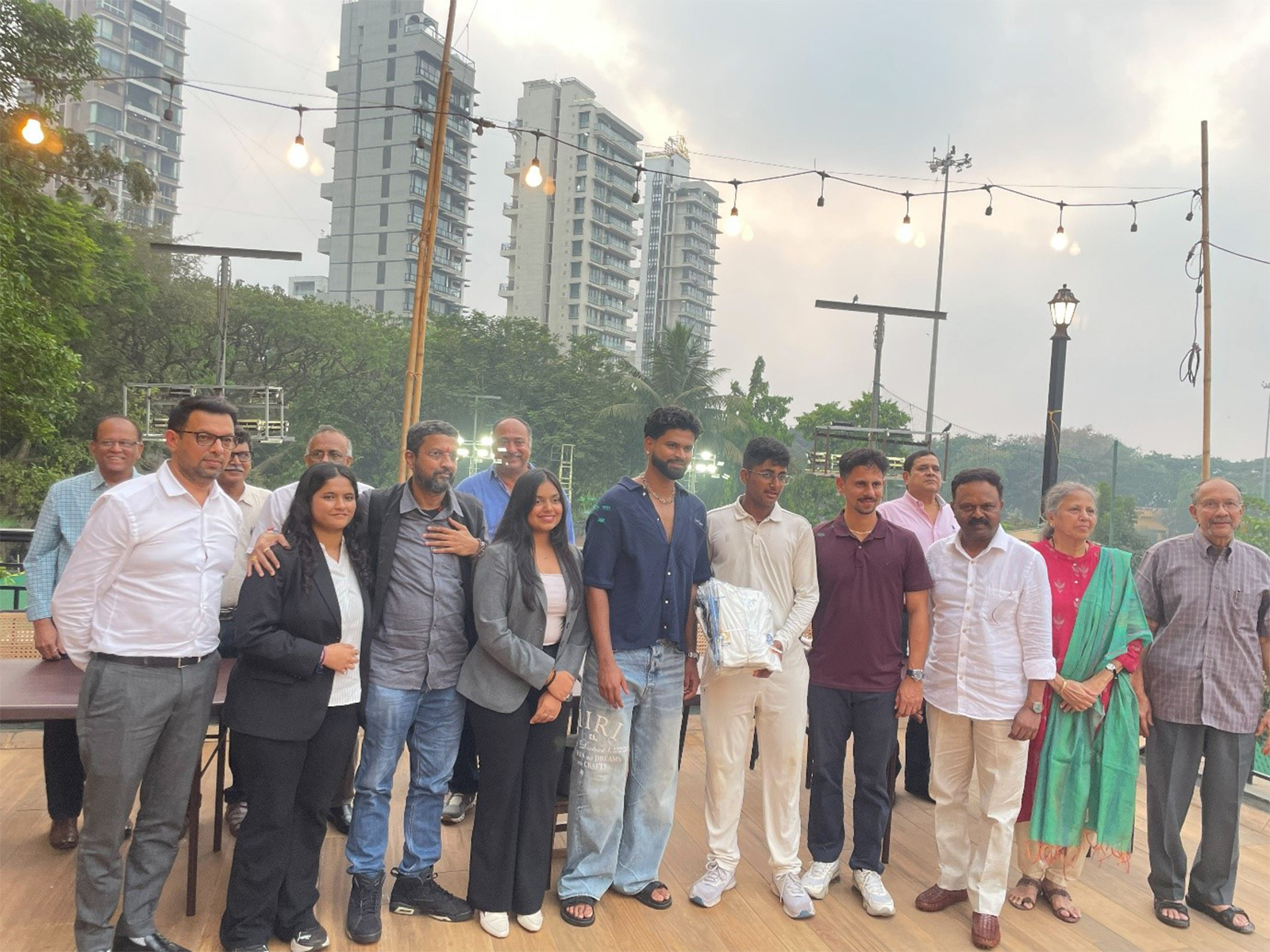 Shreyas Iyer & Siddhesh Lad hand kits to U-14 to U-19 trainees with Eshwari Shelatkar-ED RML, Purvesh Shelatkar-ED RML, Harshee Haria-Media Head RML & Pravin Amre -Pres, SPG at Mumbai Shreyas Iyer & Siddhesh Lad hand kits to U-14 to U-19 trainees with Eshwari Shelatkar-ED RML, Purvesh Shelatkar-ED RML, Harshee Haria-Media Head RML & Pravin Amre -Pres, SPG at Mumbai
