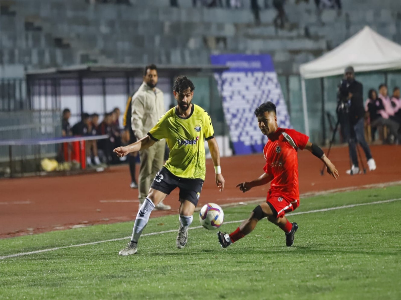 Real Kashmir and Aizawl FC players during an IFL match. (Photo/AIFF Media)