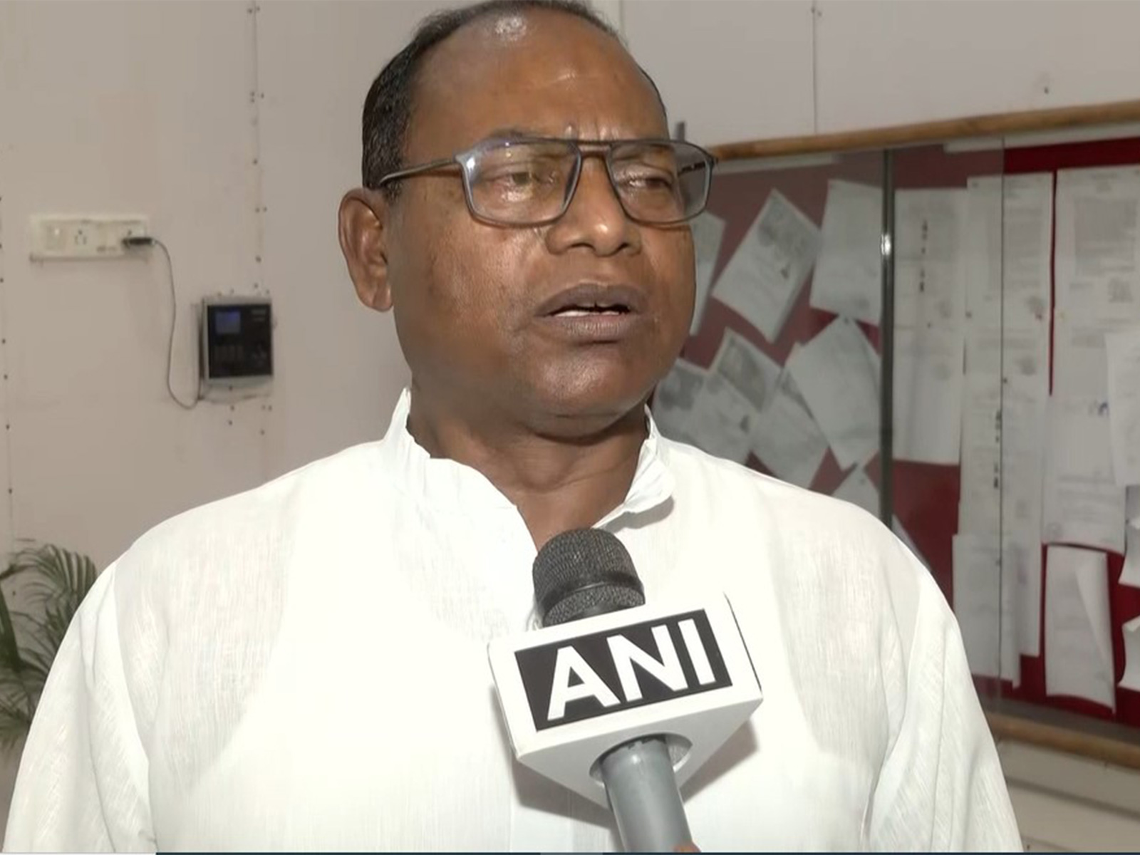 Congress leader Ramachandra Kadam (Photo/ANI) Congress leader Ramachandra Kadam (Photo/ANI)