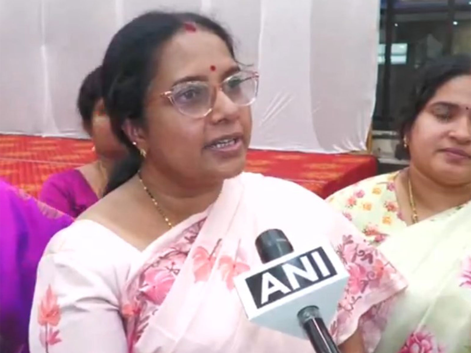 BJP leader Vanathi Srinivasan (Photo/ANI) BJP leader Vanathi Srinivasan (Photo/ANI)