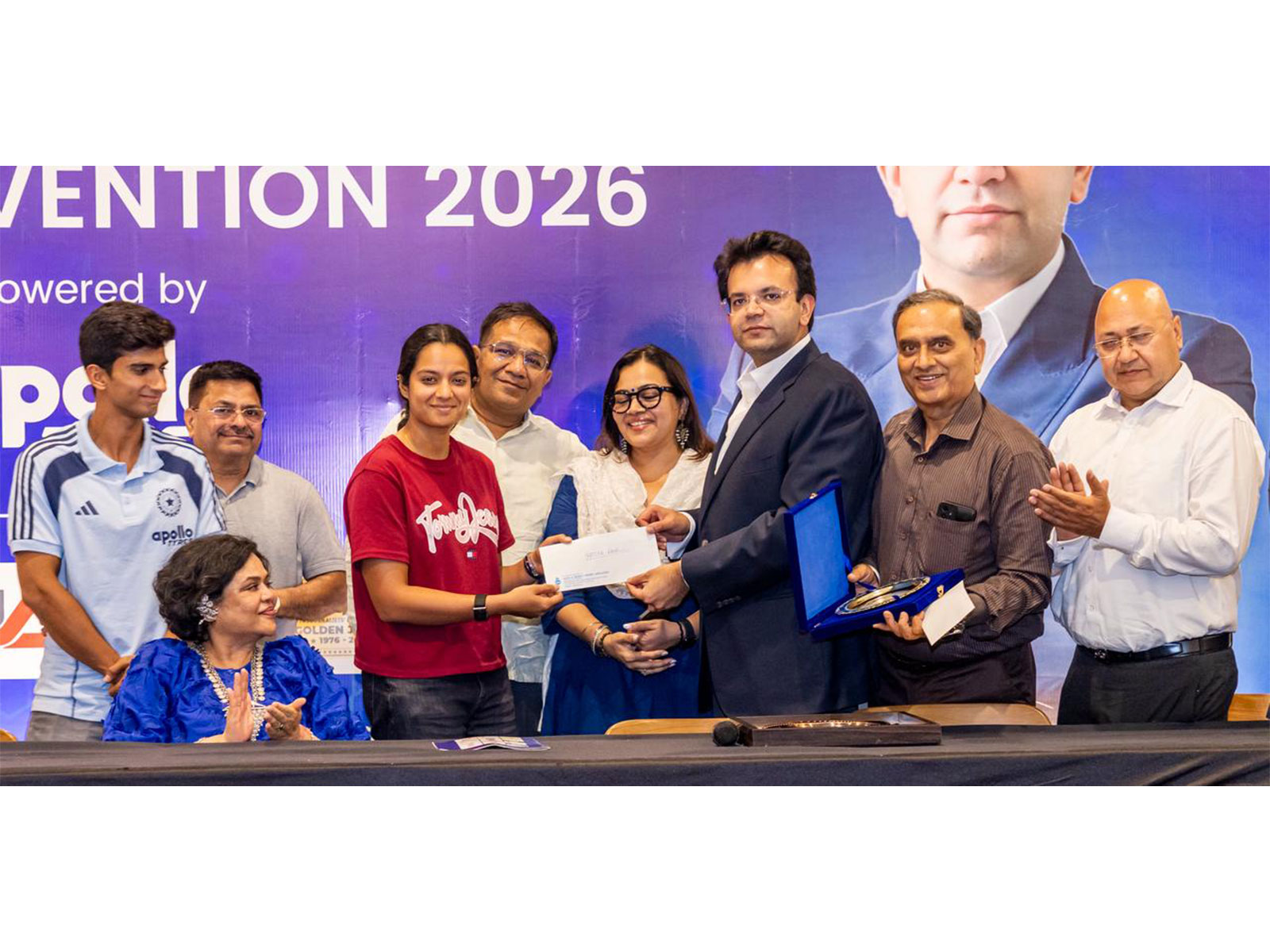 Pratika Rawal getting felicitated by DDCA (Photo: DDCA)