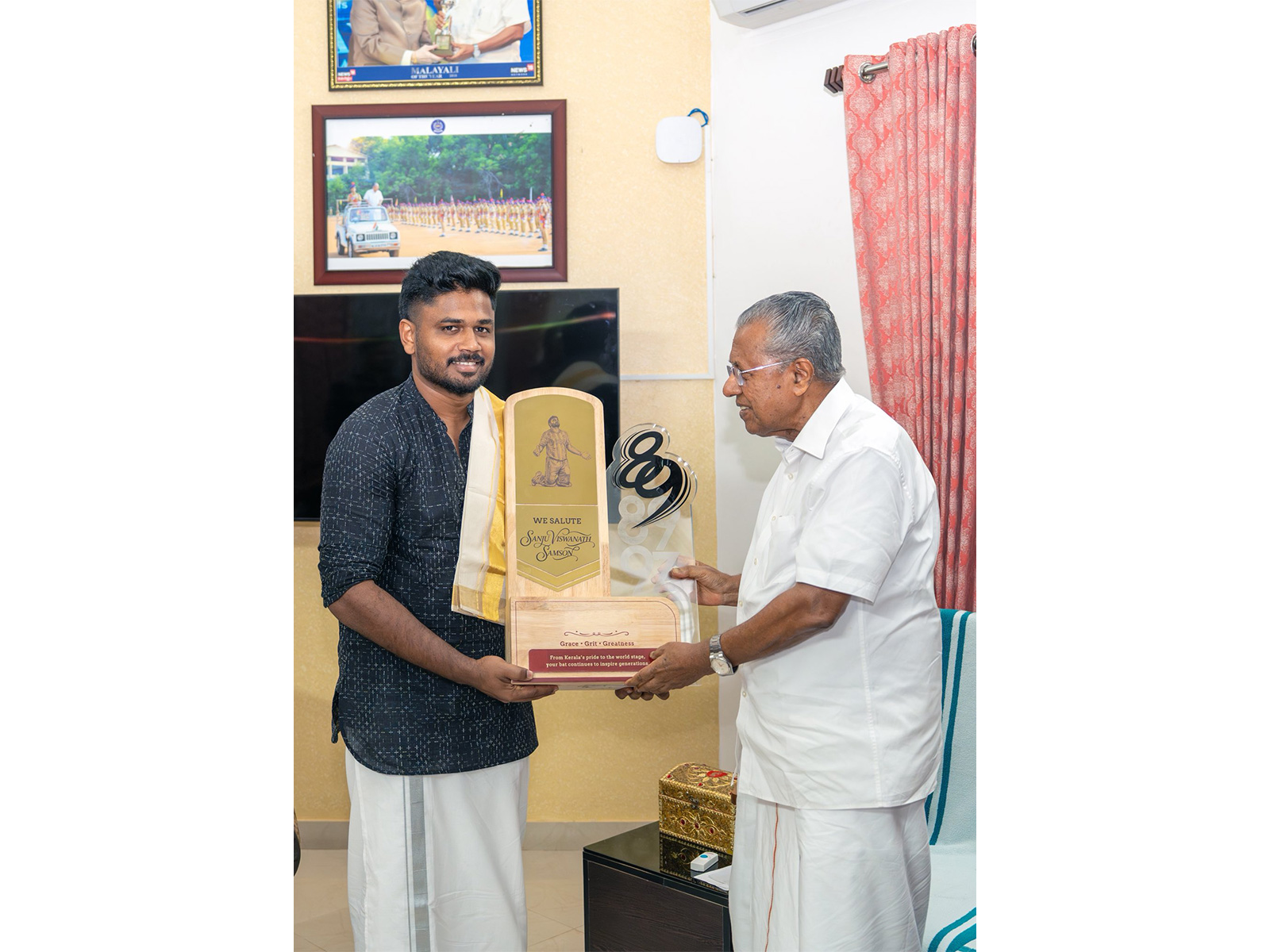 Sanju Samson (left) and Kerala CM Pinarayi Vijayan (right) (Photo: X/ @pinarayivijayan)