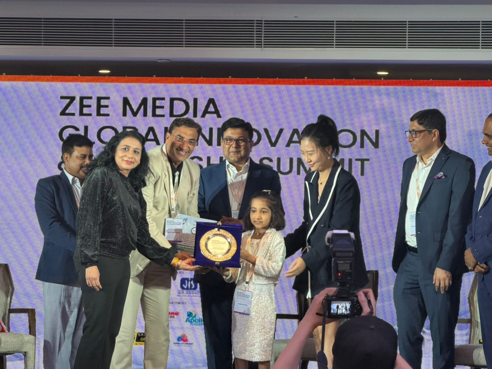 Indian Homeopathic Physician Dr. Arpit Chopra Jain Honoured at International Summit in China Indian Homeopathic Physician Dr. Arpit Chopra Jain Honoured at International Summit in China