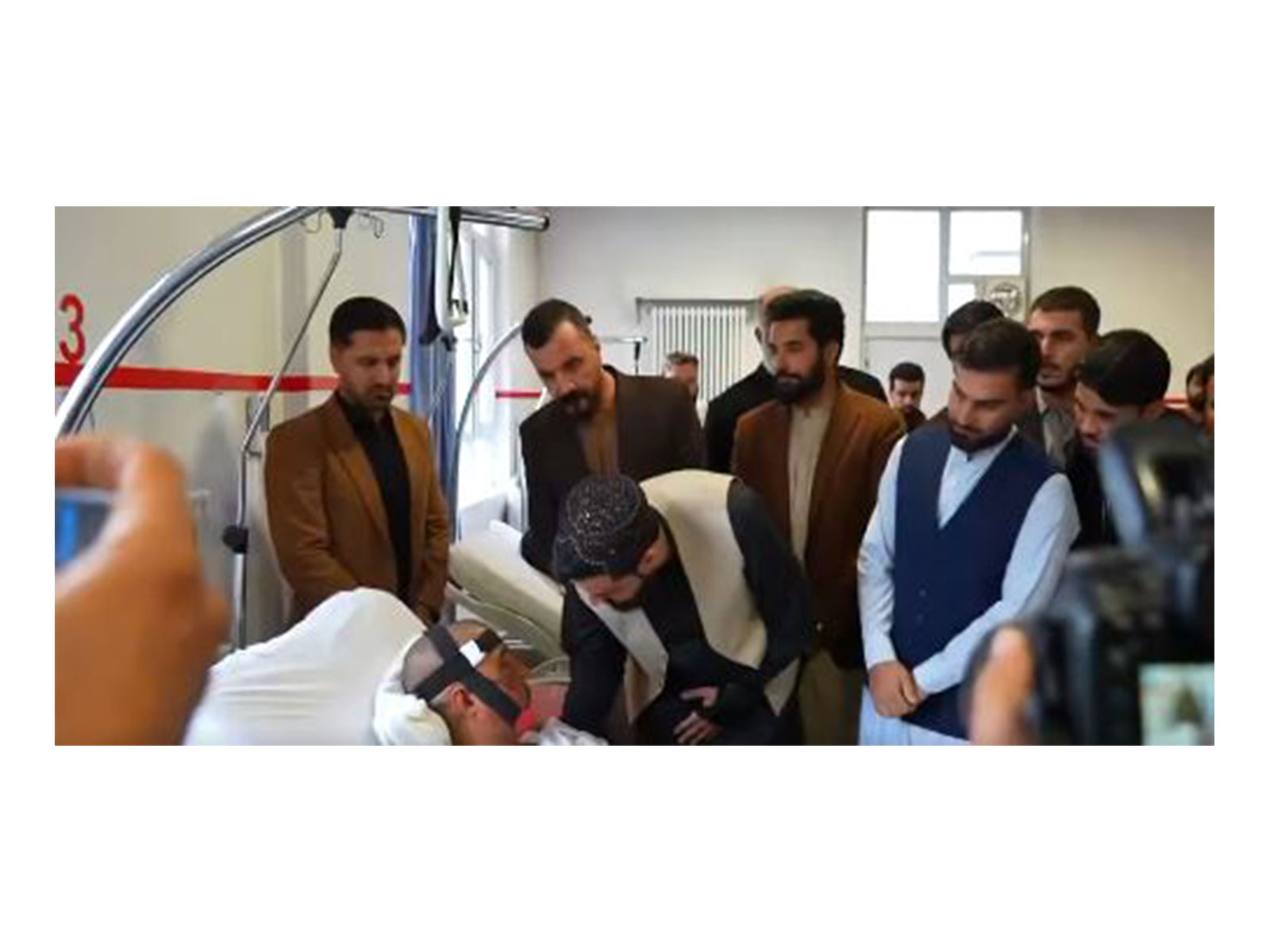 Afghanistan Cricket Board officials in Kabul hospital. (Photo/X@ACBofficials)