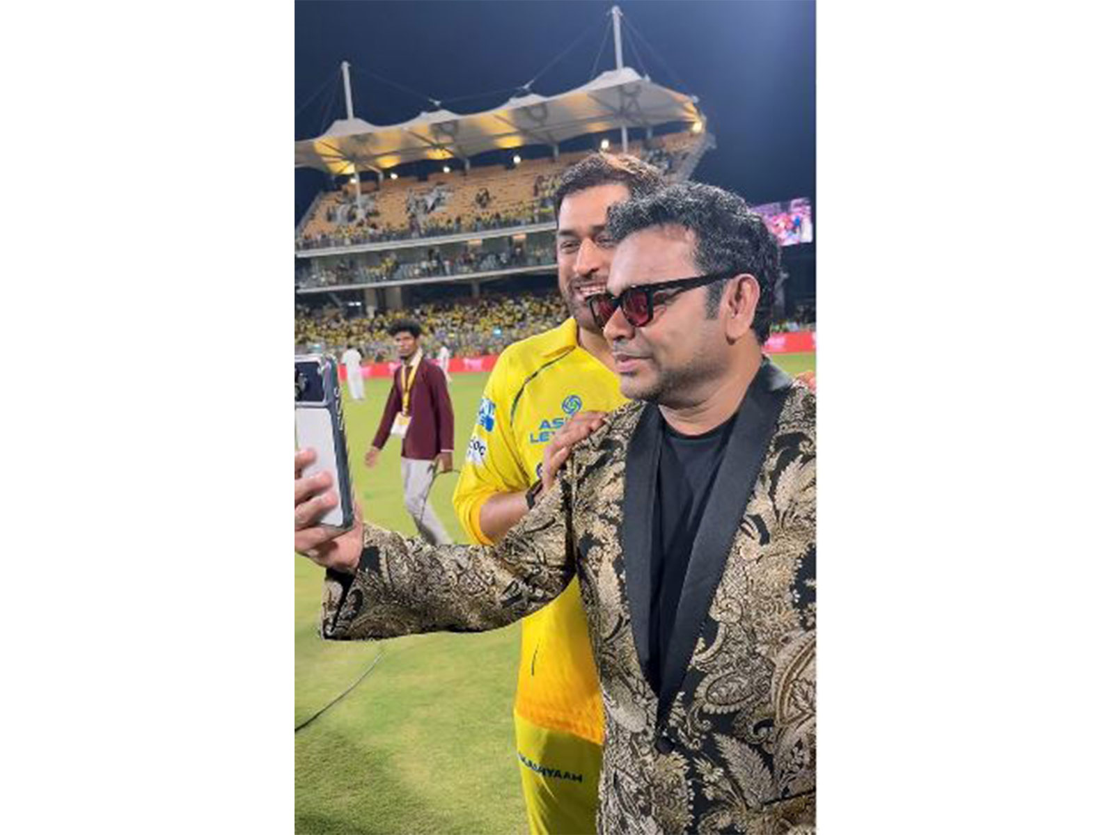 Dhoni with A R Rahman (Photo/instagram/@arrameen) Dhoni with A R Rahman (Photo/instagram/@arrameen)