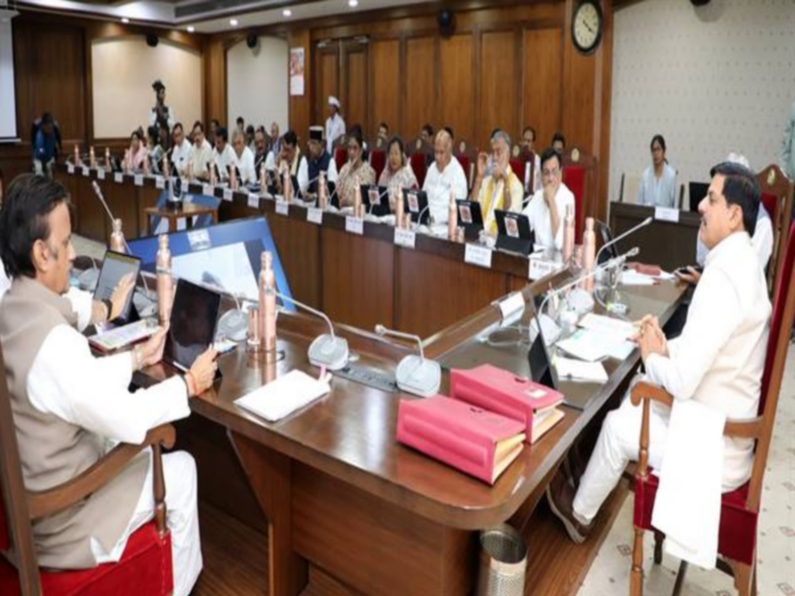 MP CM Mohan Yadav is chairing the cabinet meeting (Photo/DPR) MP CM Mohan Yadav is chairing the cabinet meeting (Photo/DPR)