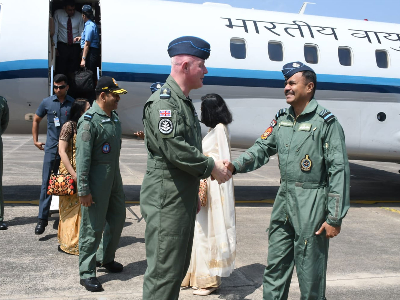 Air Chief Marshal Sir Harv Smyth, Chief of the Air Staff, RAF (UK) received by Air Marshal B Manikantan, AOC-in-C, Central Air Command, Gwalior (Photo/X/@IAF_MCC)